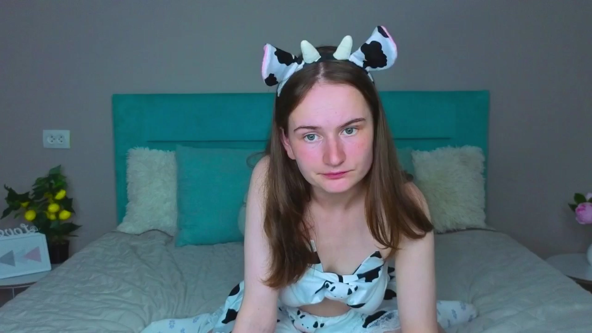 Gallery image thumbnail from Natural_meri's myfreecams stream on, 06/15/2025, 14:46 image 1 of 20