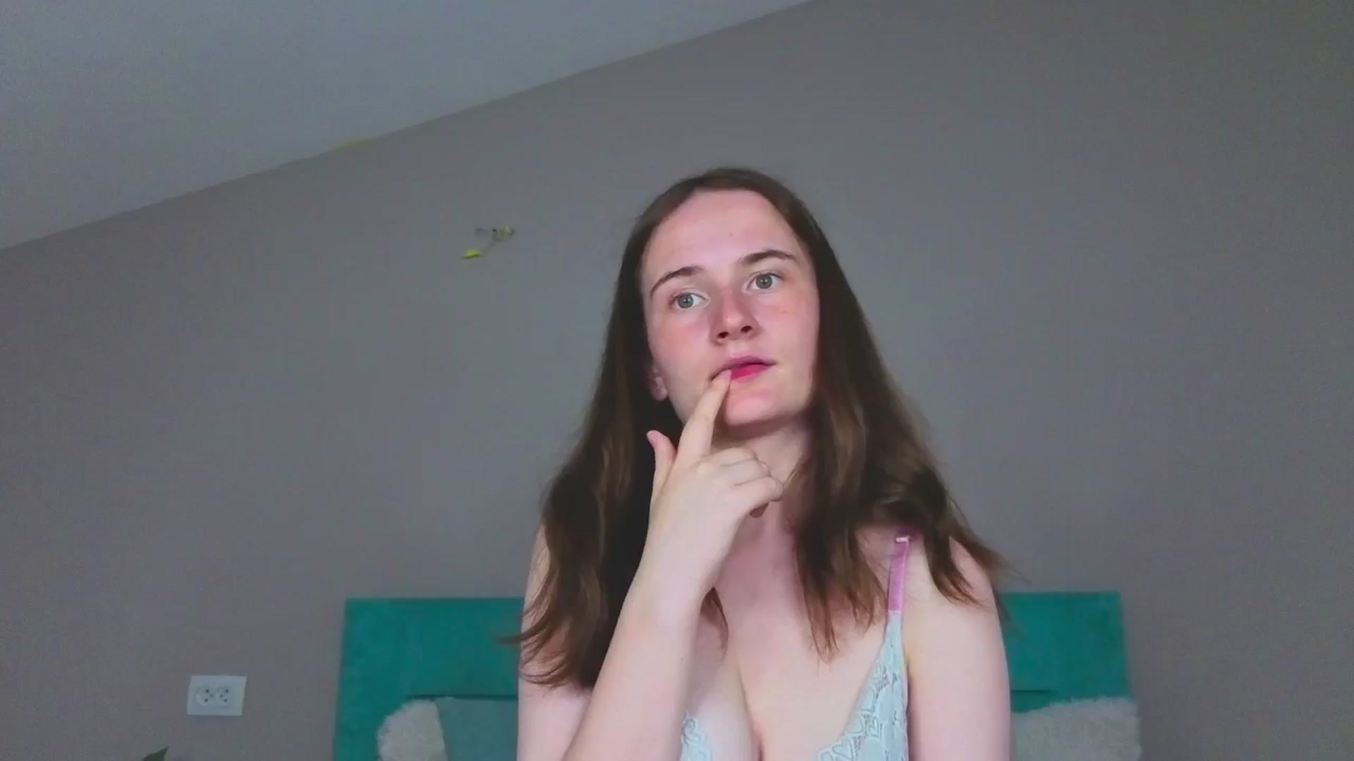 Gallery image thumbnail from Natural_meri's myfreecams stream on, 06/17/2025, 17:55 image 17 of 20