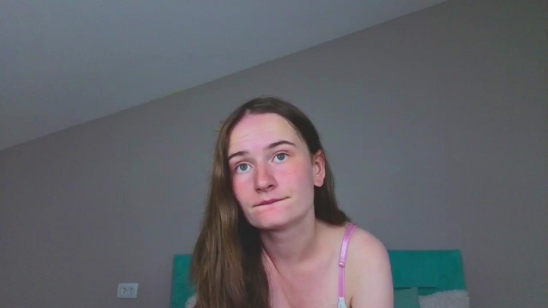 Gallery image thumbnail from Natural_meri's myfreecams stream on, 06/17/2025, 17:55 image 5 of 20