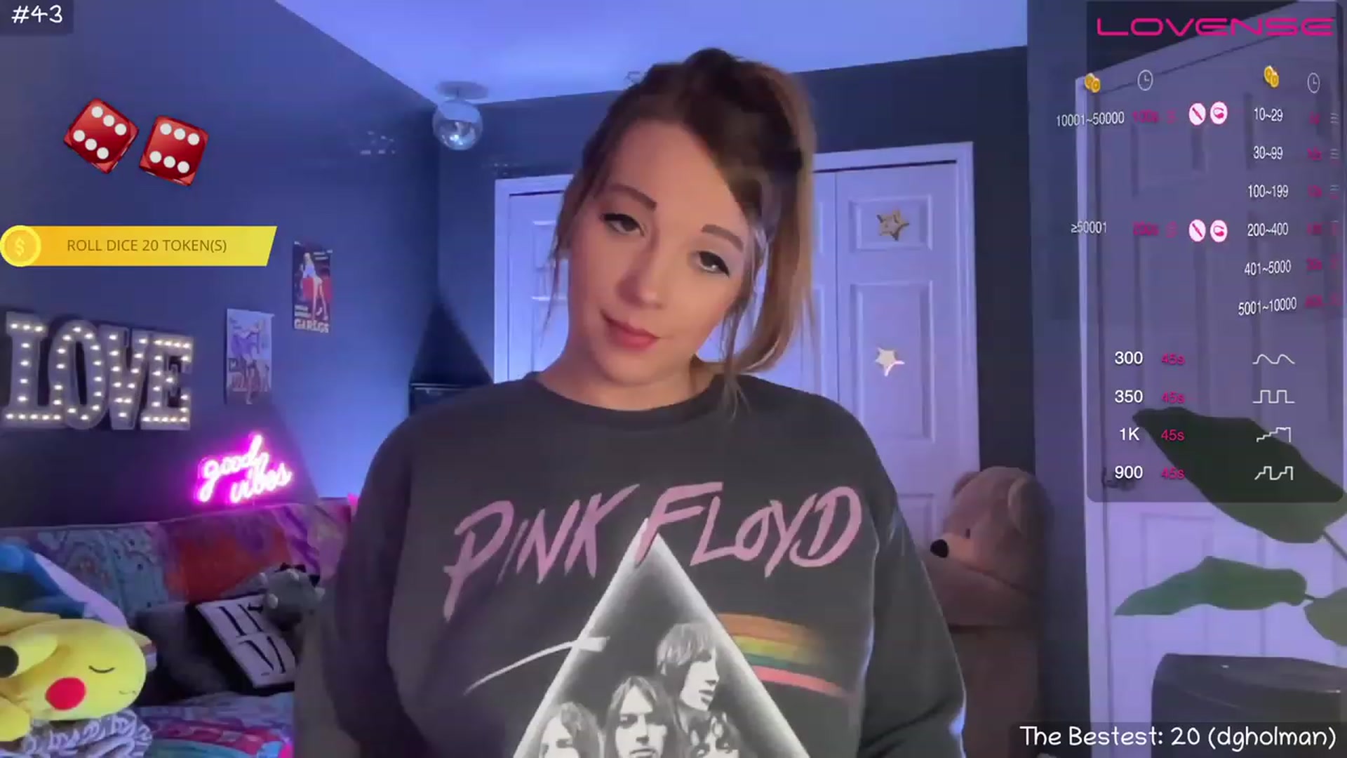 Gallery image thumbnail from NaturallyReal's myfreecams stream on, 01/17/2023, 03:35 image 1 of 20