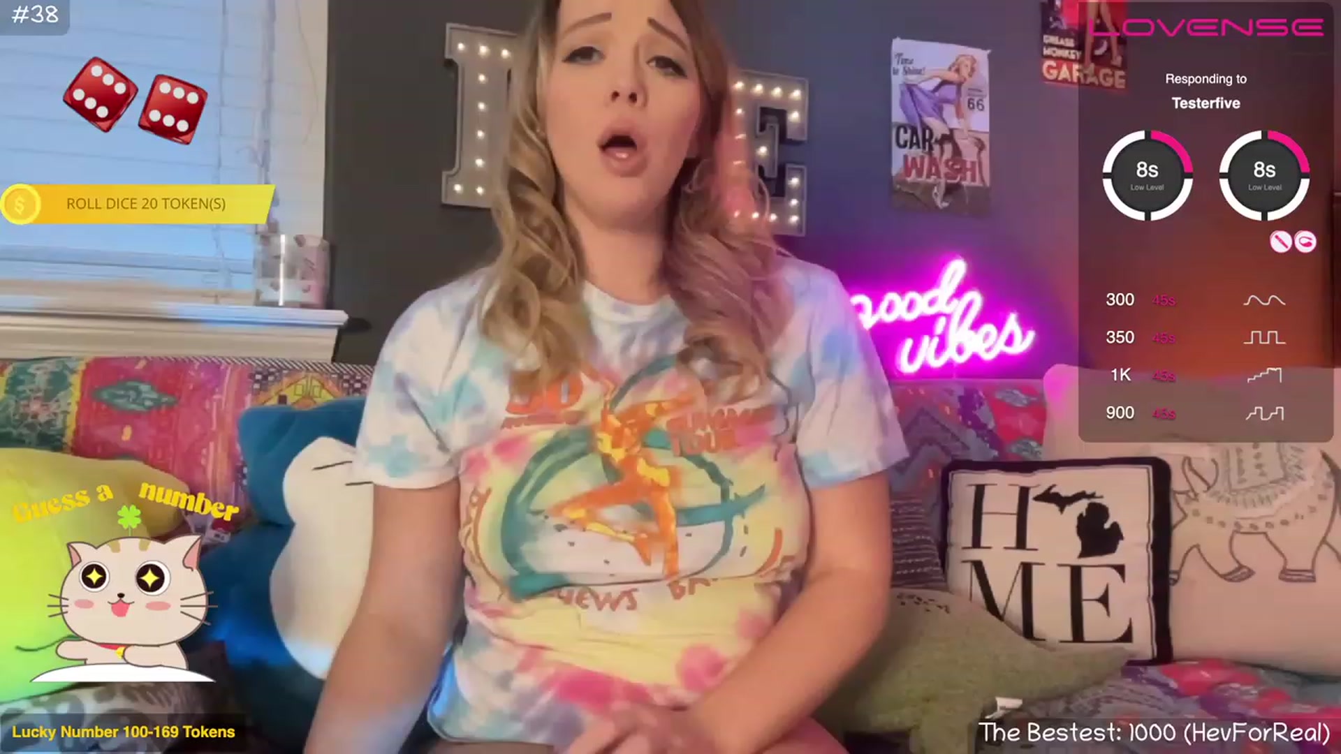 Gallery image thumbnail from NaturallyReal's myfreecams stream on, 01/19/2023, 03:04 image 19 of 20