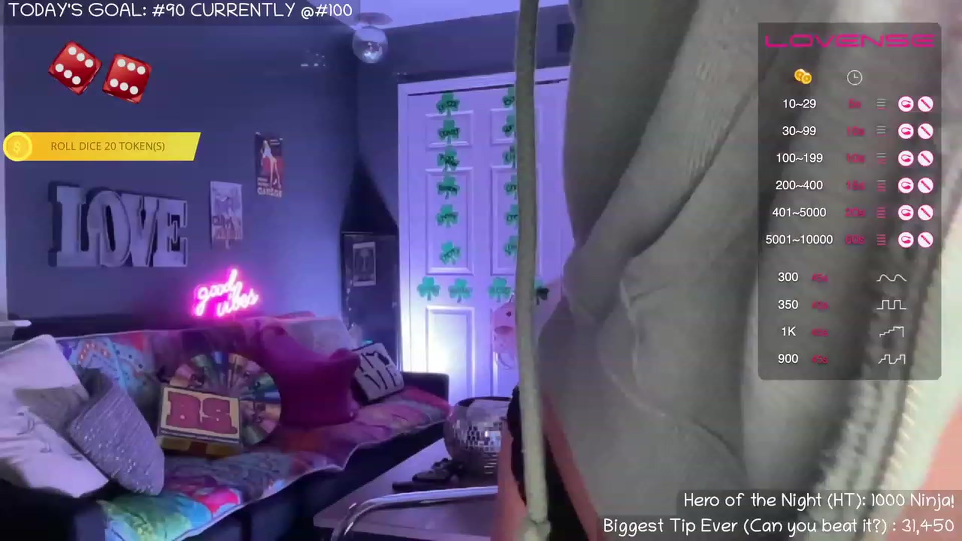 Gallery image thumbnail from NaturallyReal's myfreecams stream on, 03/15/2023, 05:37 image 17 of 20