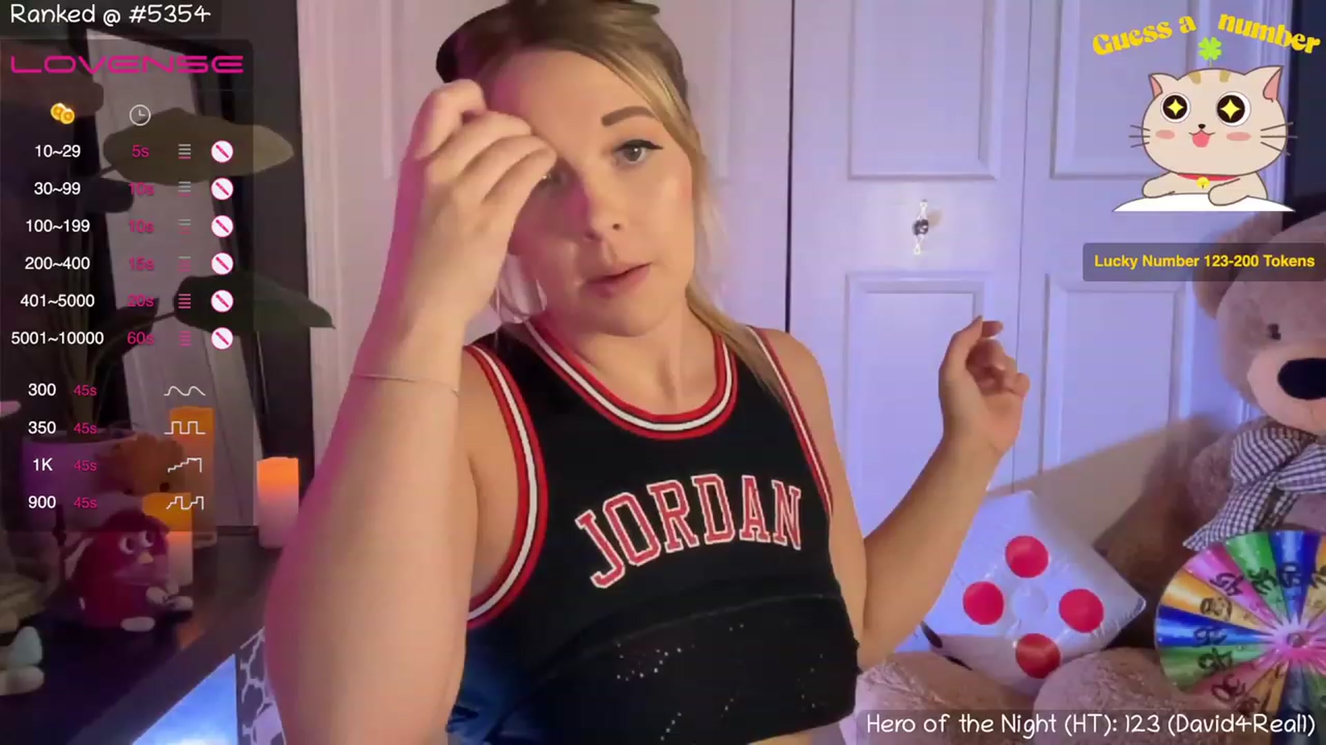 Gallery image thumbnail from NaturallyReal's myfreecams stream on, 08/04/2023, 03:58 image 5 of 20
