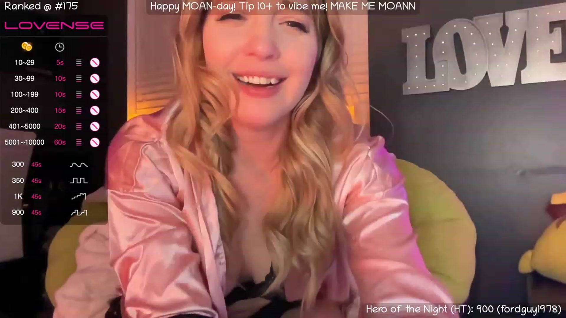 Gallery image thumbnail from NaturallyReal's myfreecams stream on, 08/08/2023, 03:50 image 16 of 20