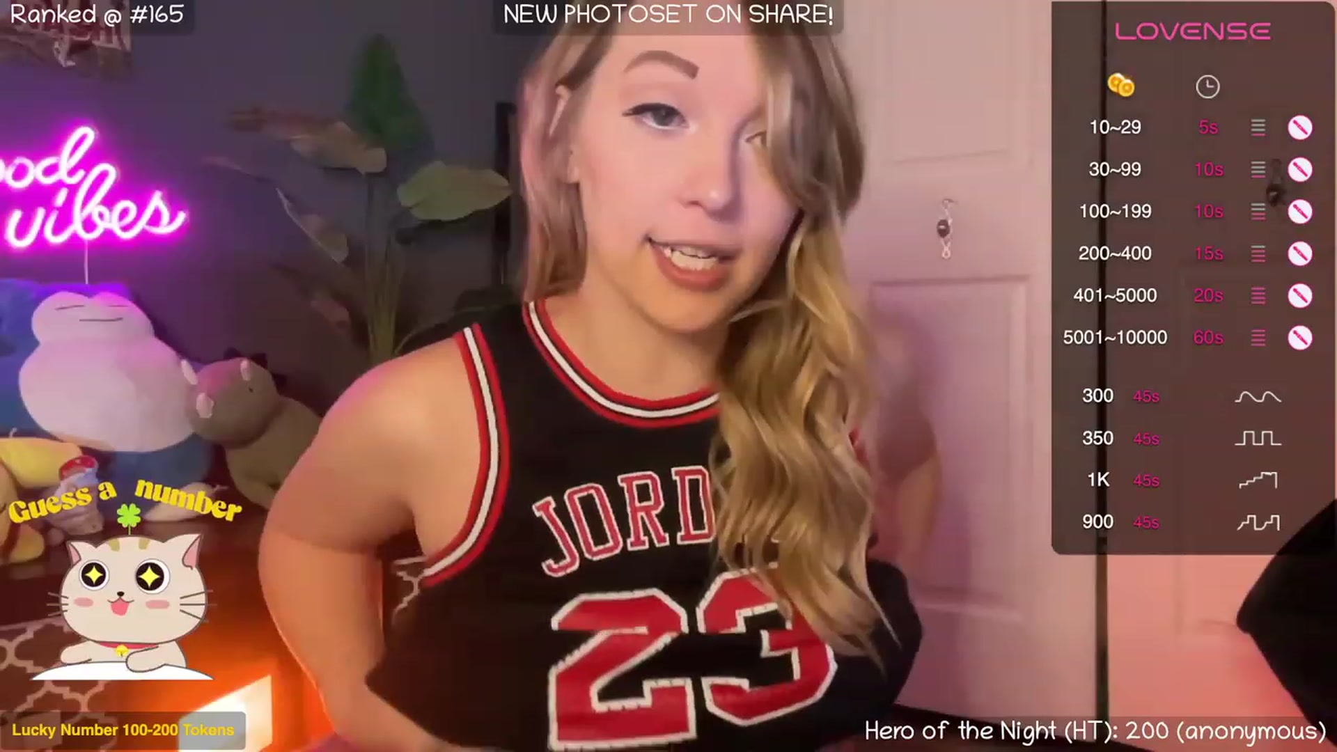 Gallery image thumbnail from NaturallyReal's myfreecams stream on, 09/06/2023, 05:13 image 6 of 20