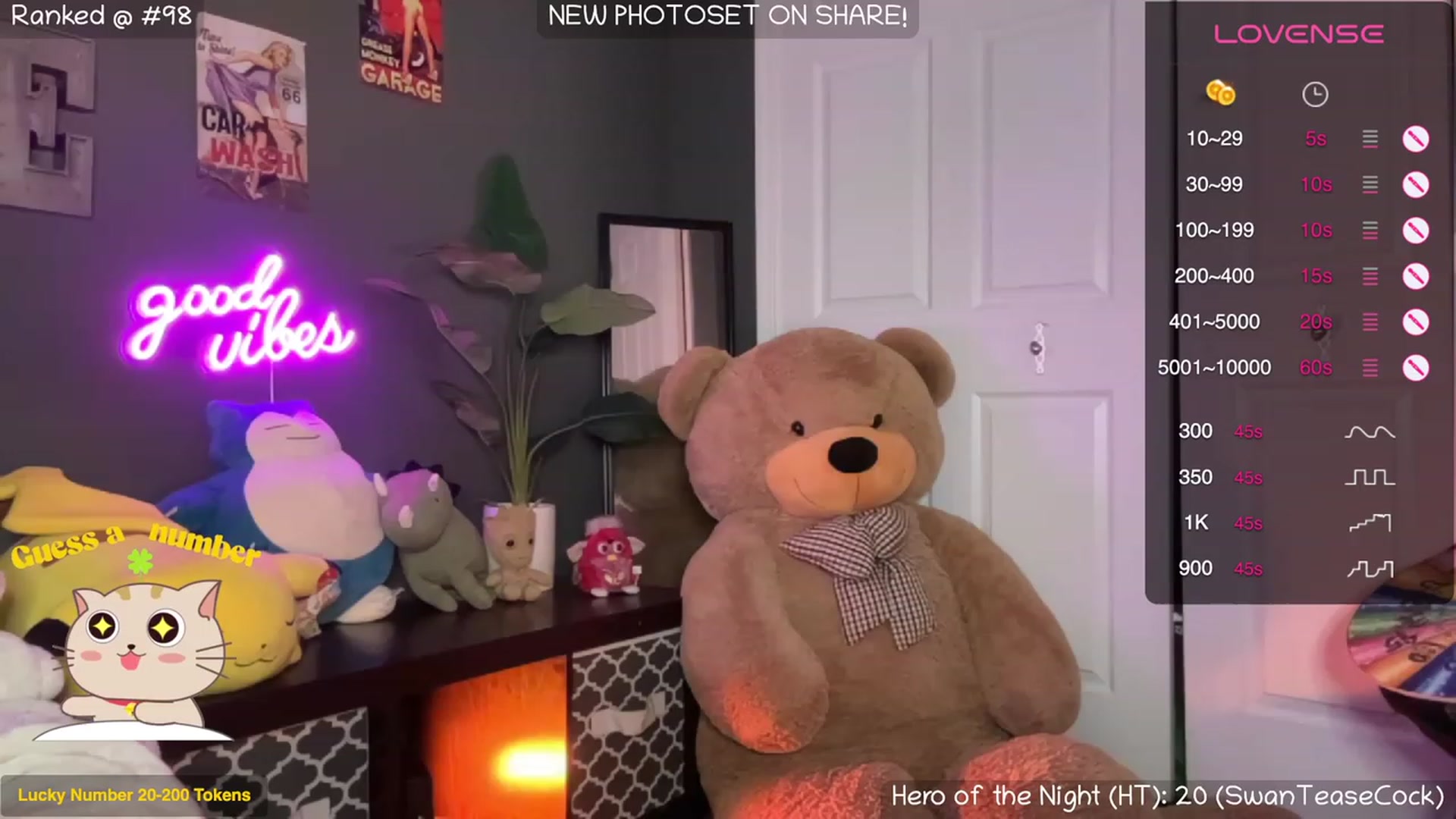 Gallery image thumbnail from NaturallyReal's myfreecams stream on, 09/10/2023, 02:16 image 12 of 20