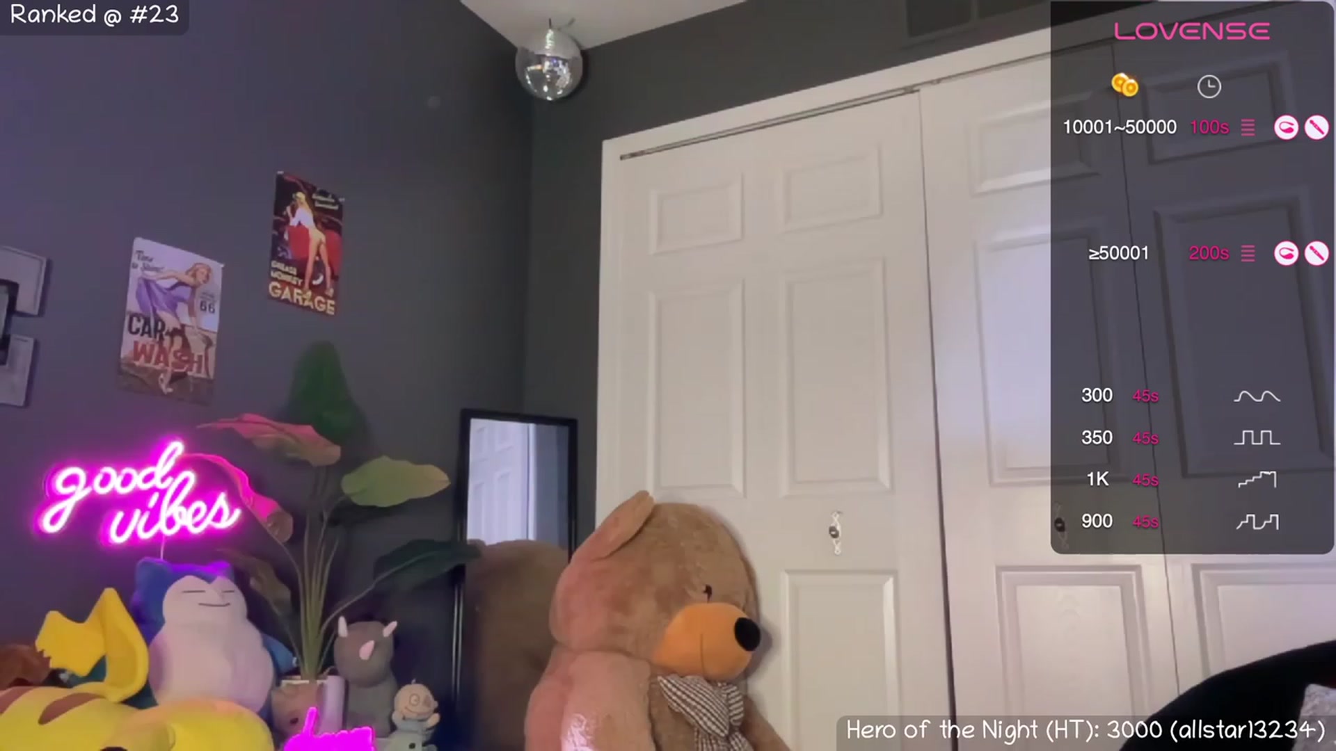 Gallery image thumbnail from NaturallyReal's myfreecams stream on, 09/30/2023, 05:25 image 10 of 20