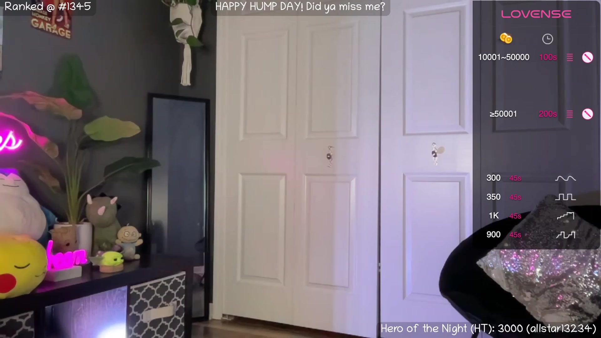 Gallery image thumbnail from NaturallyReal's myfreecams stream on, 10/05/2023, 02:45 image 13 of 20