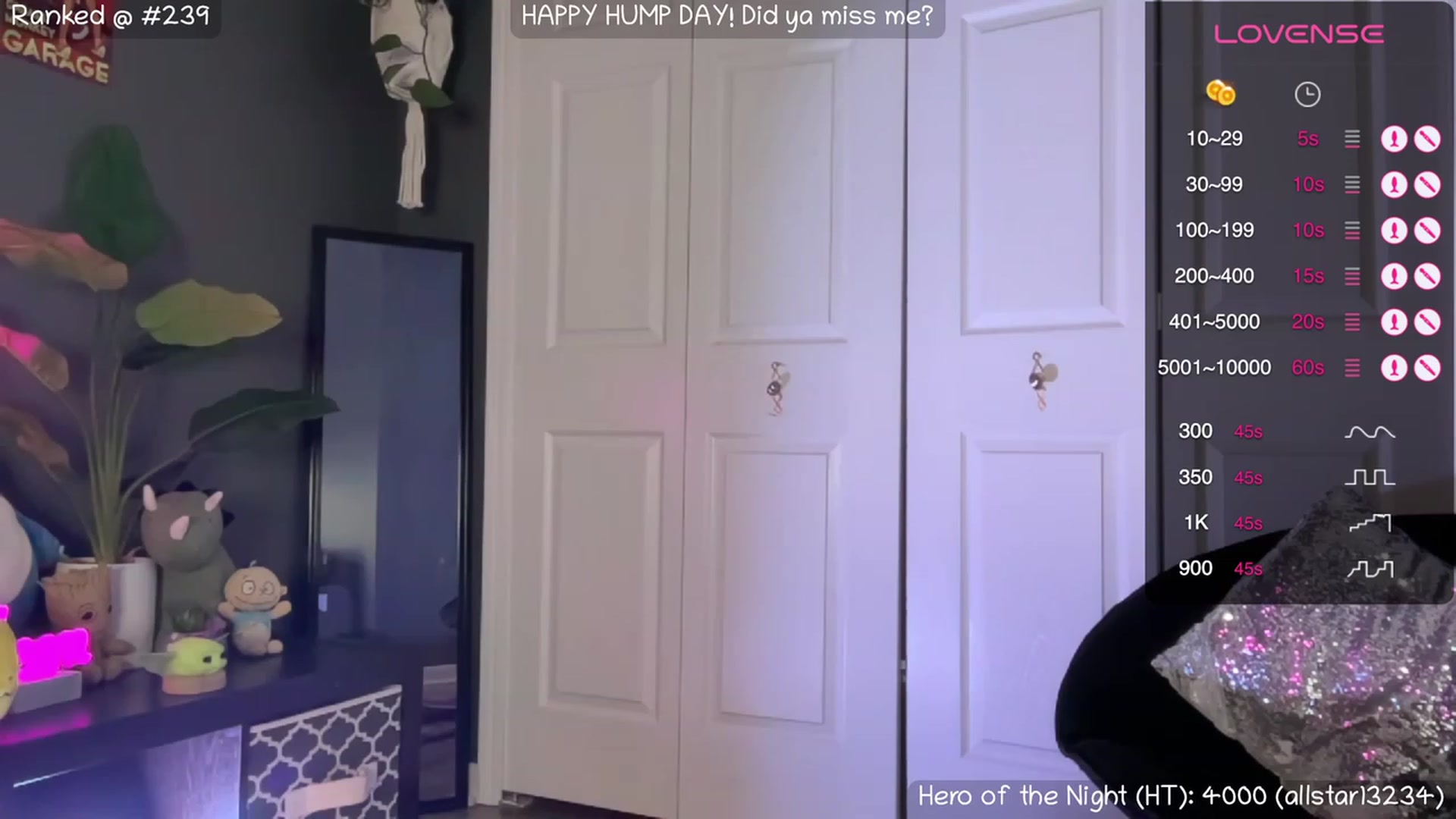 Gallery image thumbnail from NaturallyReal's myfreecams stream on, 10/05/2023, 04:17 image 9 of 20
