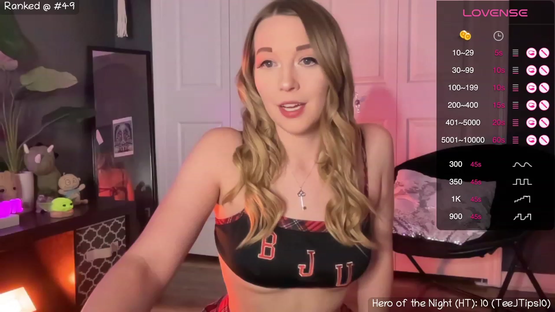 Gallery image thumbnail from NaturallyReal's myfreecams stream on, 10/21/2023, 01:50 image 12 of 20