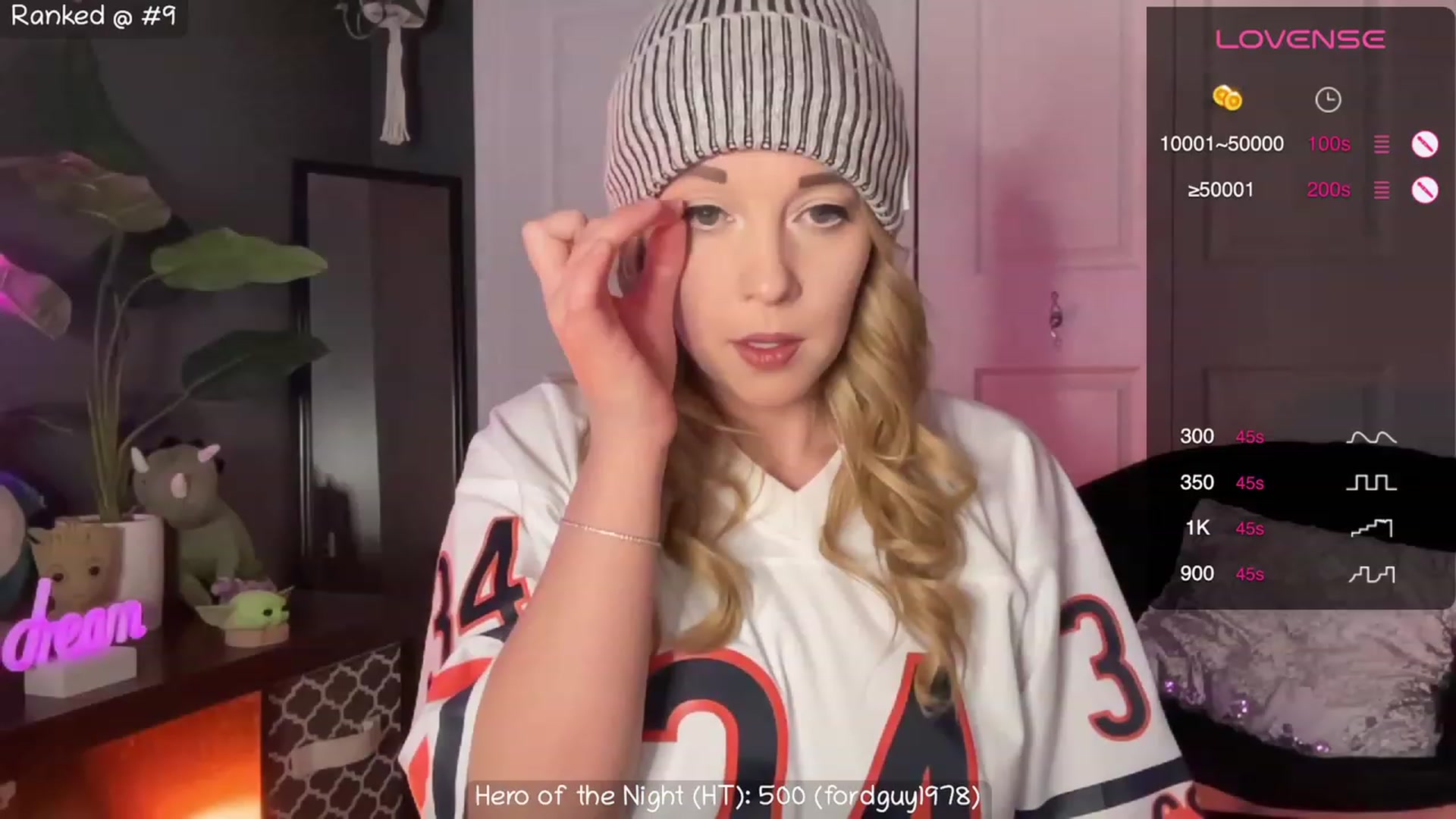 Gallery image thumbnail from NaturallyReal's myfreecams stream on, 11/10/2023, 02:51 image 13 of 20