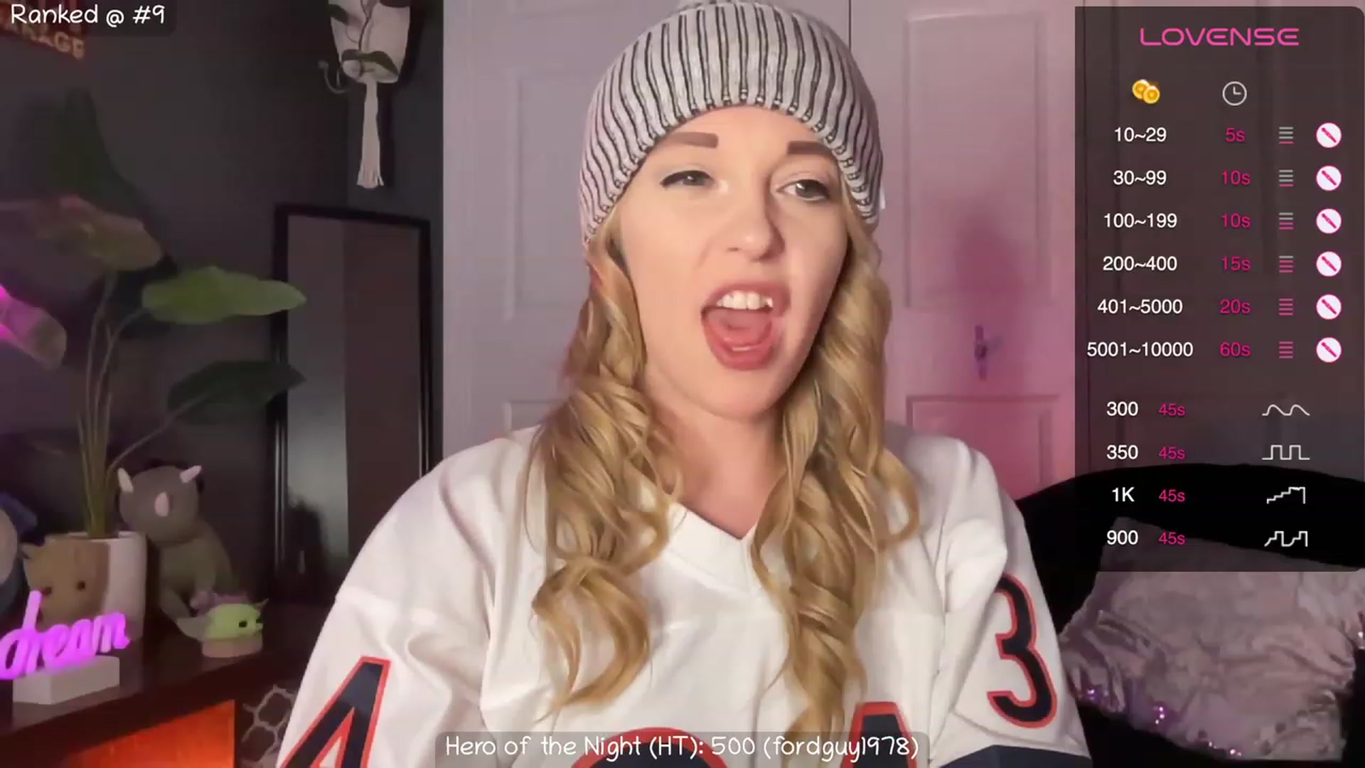 Gallery image thumbnail from NaturallyReal's myfreecams stream on, 11/10/2023, 02:51 image 17 of 20
