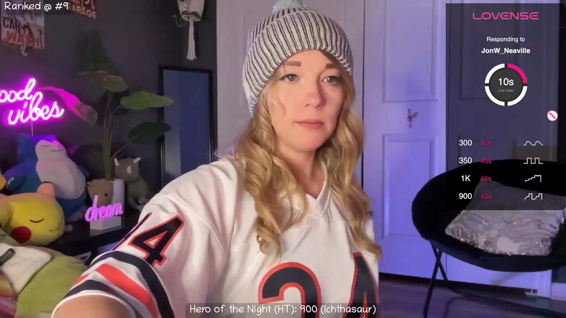 Gallery image thumbnail from NaturallyReal's myfreecams stream on, 11/10/2023, 05:30 image 16 of 20
