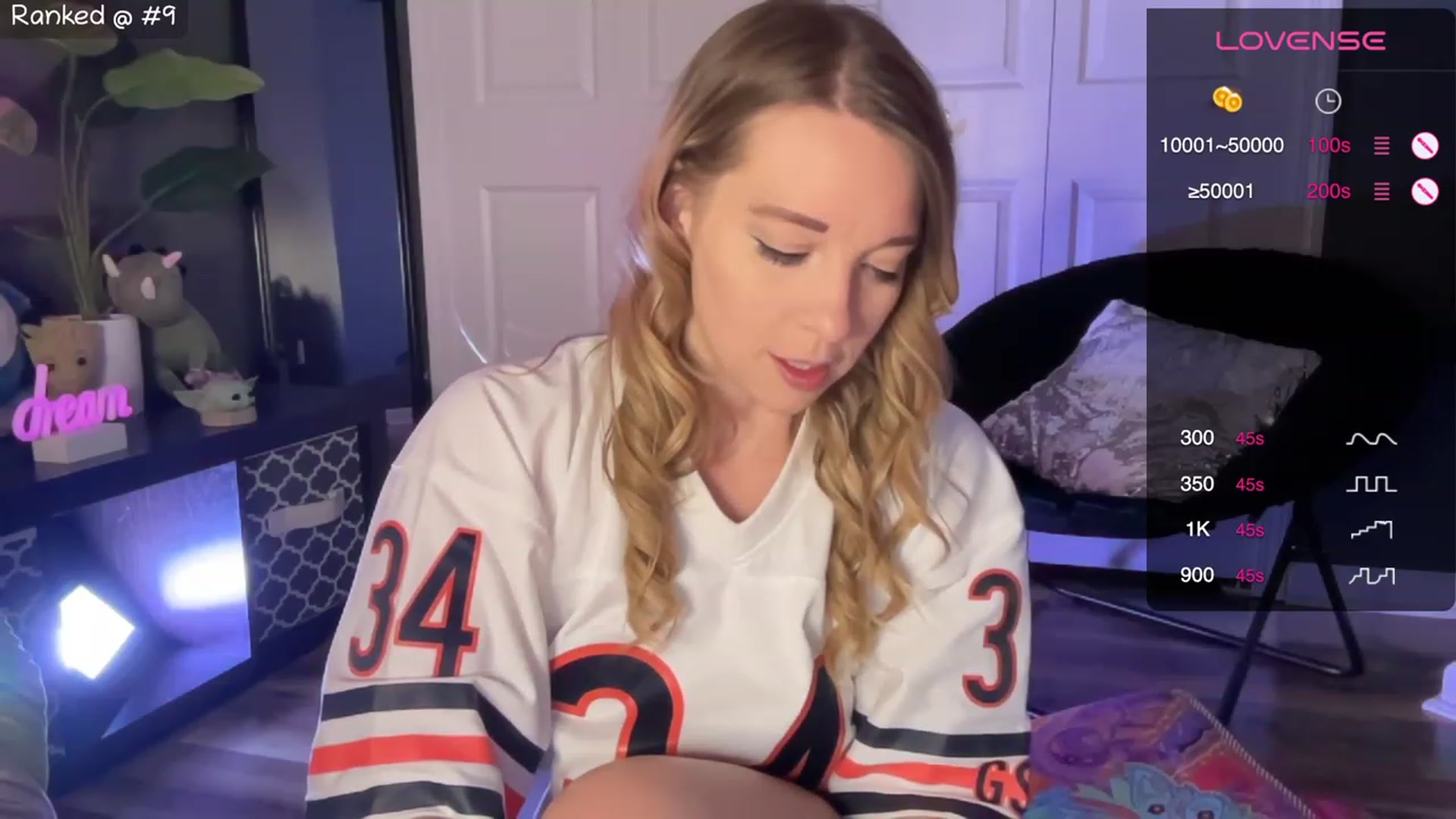 Gallery image thumbnail from NaturallyReal's myfreecams stream on, 11/10/2023, 07:03 image 13 of 20