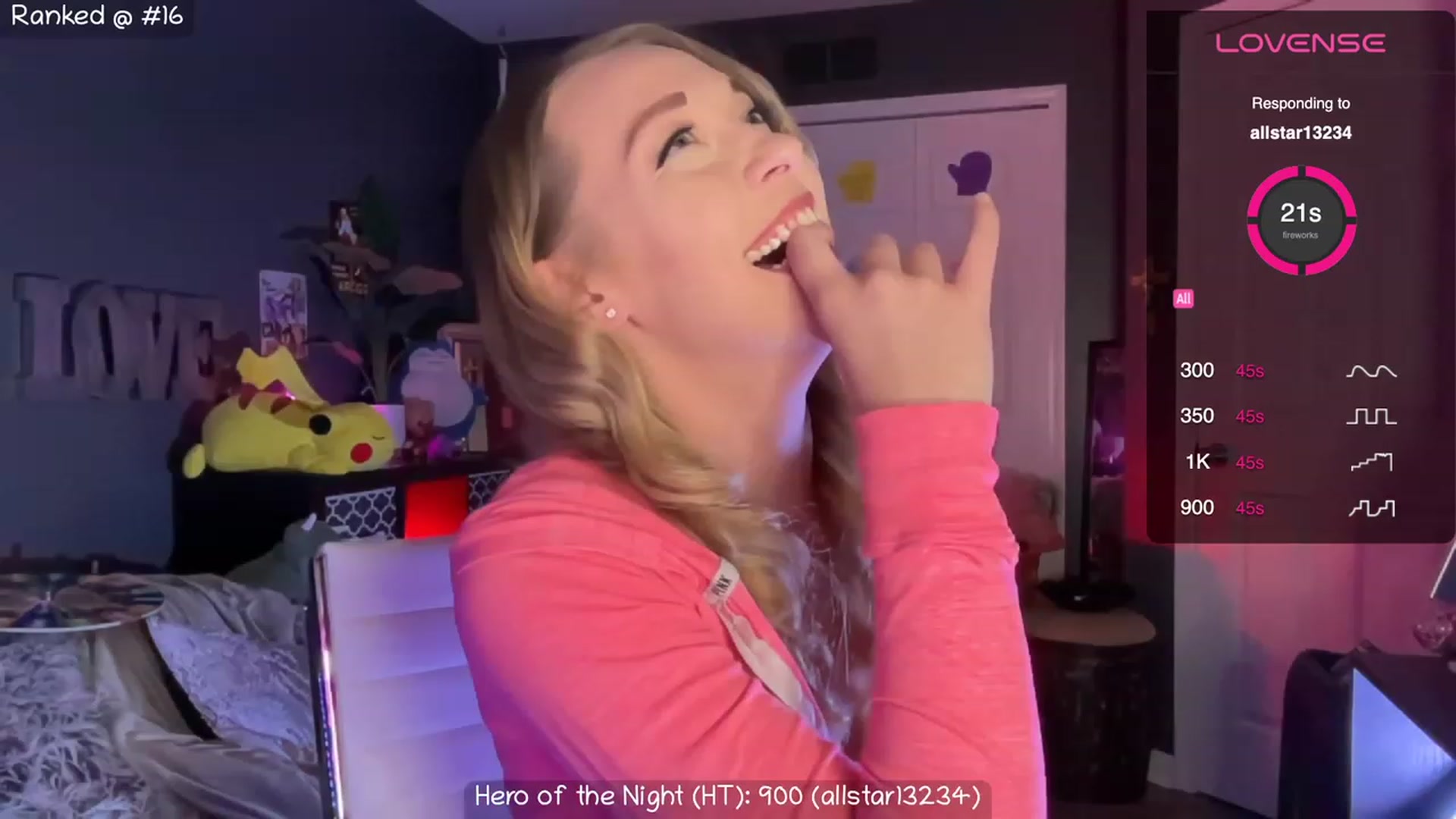 Gallery image thumbnail from NaturallyReal's myfreecams stream on, 11/19/2023, 05:16 image 1 of 20