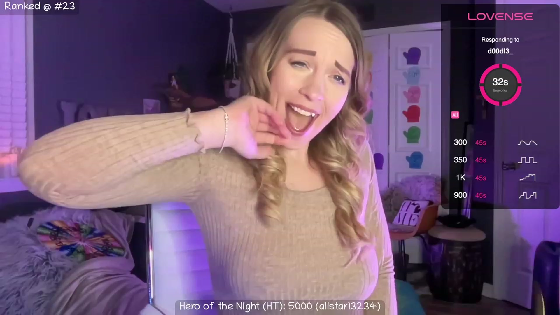 Gallery image thumbnail from NaturallyReal's myfreecams stream on, 11/29/2023, 07:23 image 16 of 20