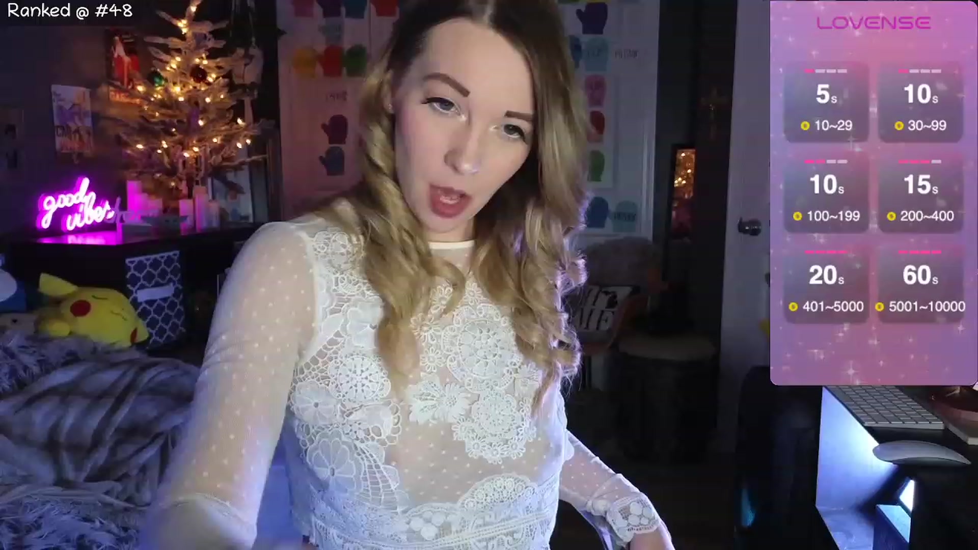 Gallery image thumbnail from NaturallyReal's myfreecams stream on, 12/20/2023, 03:41 image 6 of 20