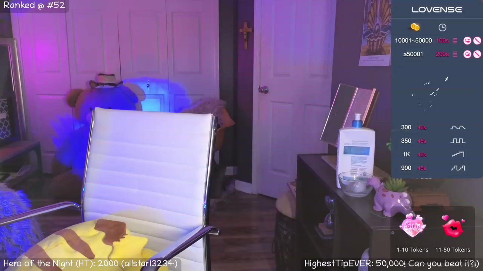 Gallery image thumbnail from NaturallyReal's myfreecams stream on, 01/27/2024, 05:05 image 9 of 20