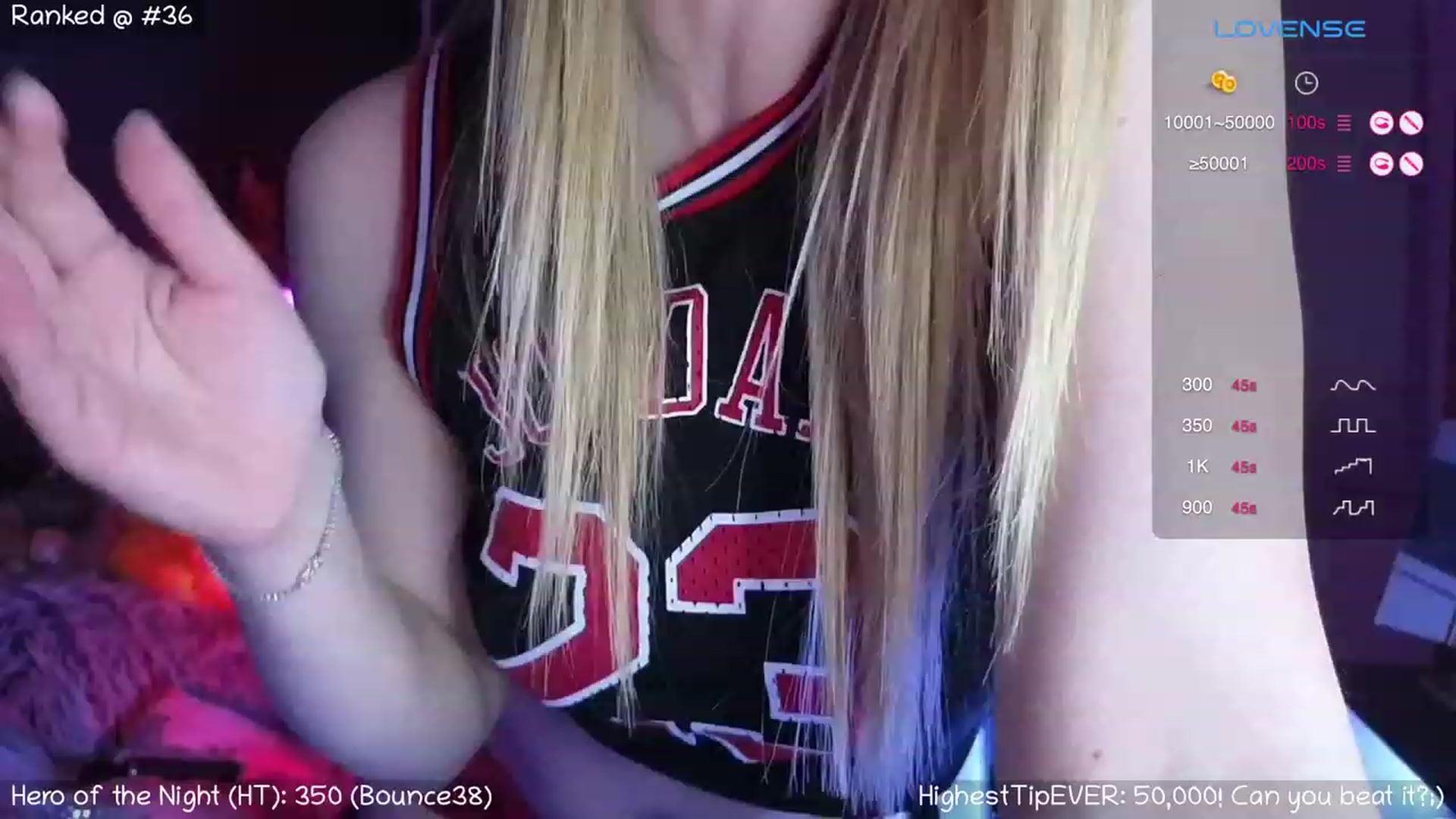 Gallery image thumbnail from NaturallyReal's myfreecams stream on, 02/29/2024, 05:26 image 10 of 20