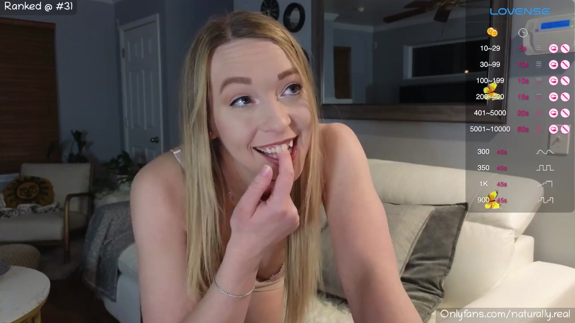 Gallery image thumbnail from NaturallyReal's myfreecams stream on, 03/31/2024, 03:16 image 14 of 20