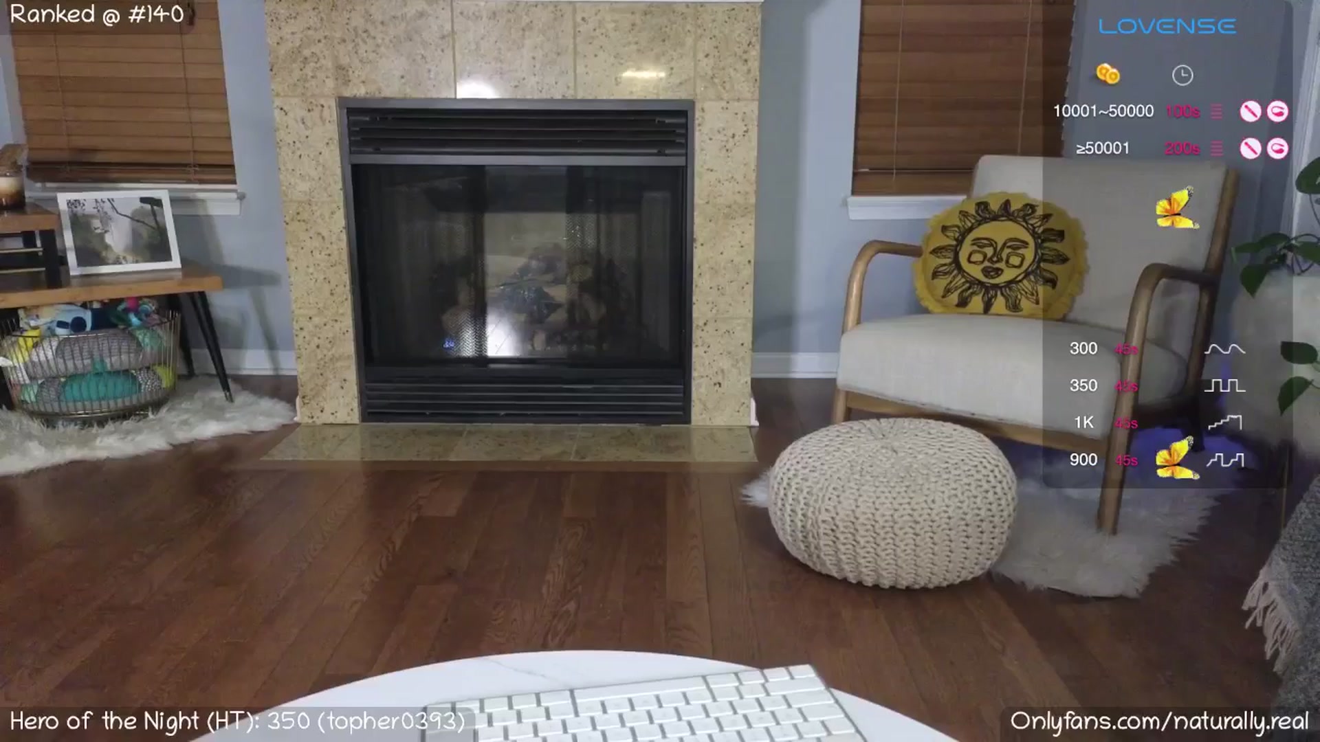 Gallery image thumbnail from NaturallyReal's myfreecams stream on, 05/16/2024, 05:53 image 6 of 20