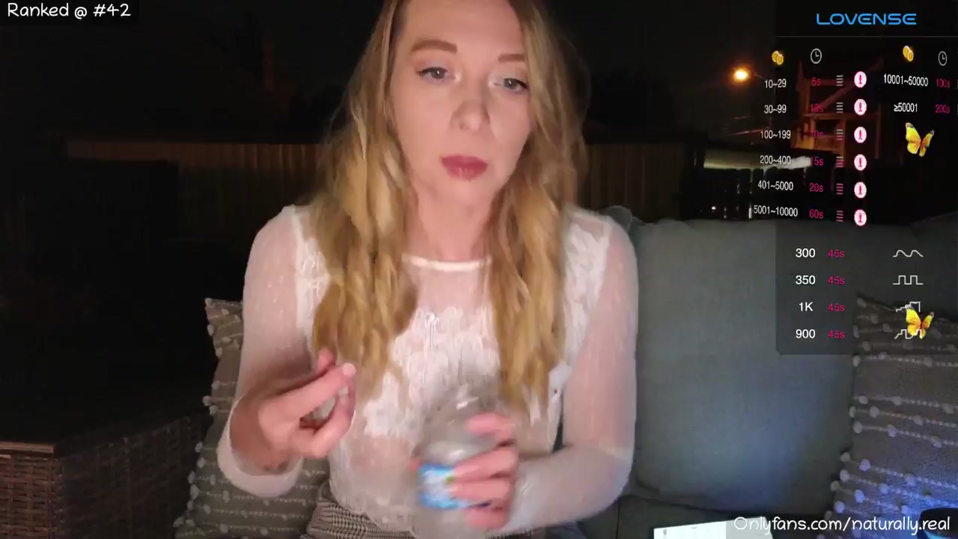 Gallery image thumbnail from NaturallyReal's myfreecams stream on, 07/28/2024, 03:54 image 4 of 20