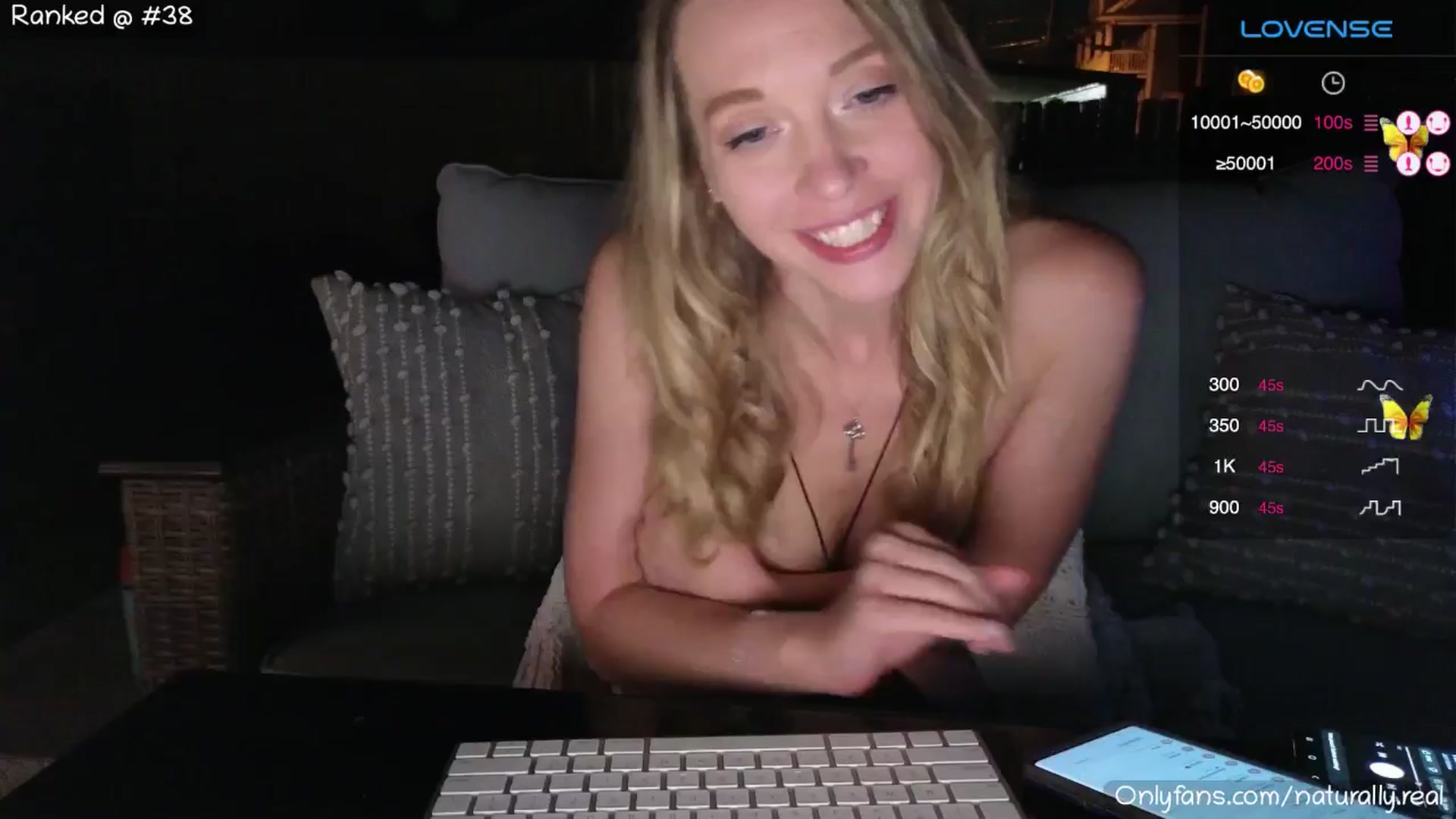 Gallery image thumbnail from NaturallyReal's myfreecams stream on, 07/28/2024, 06:28 image 18 of 20