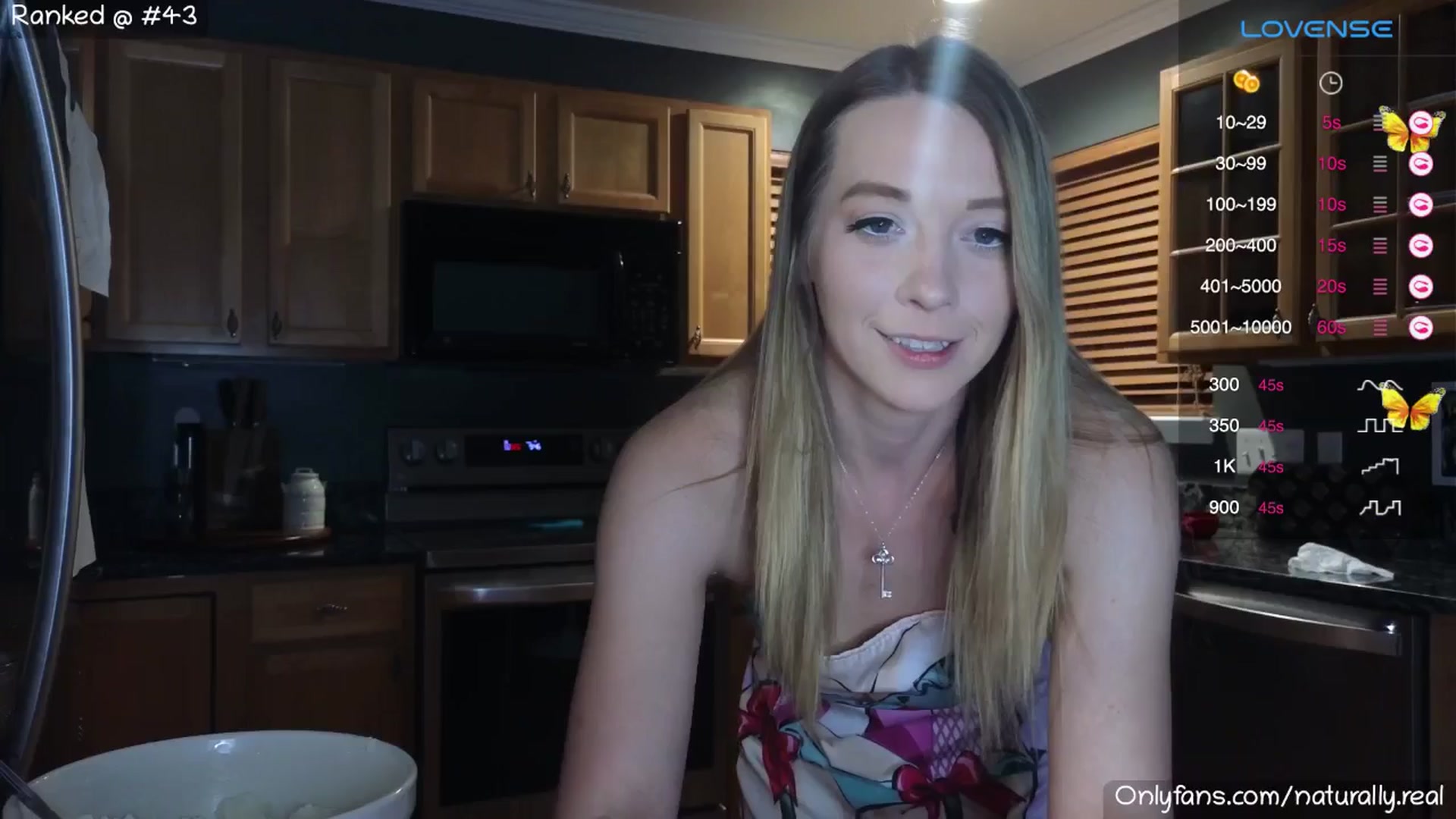 Gallery image thumbnail from NaturallyReal's myfreecams stream on, 07/31/2024, 03:43 image 3 of 20