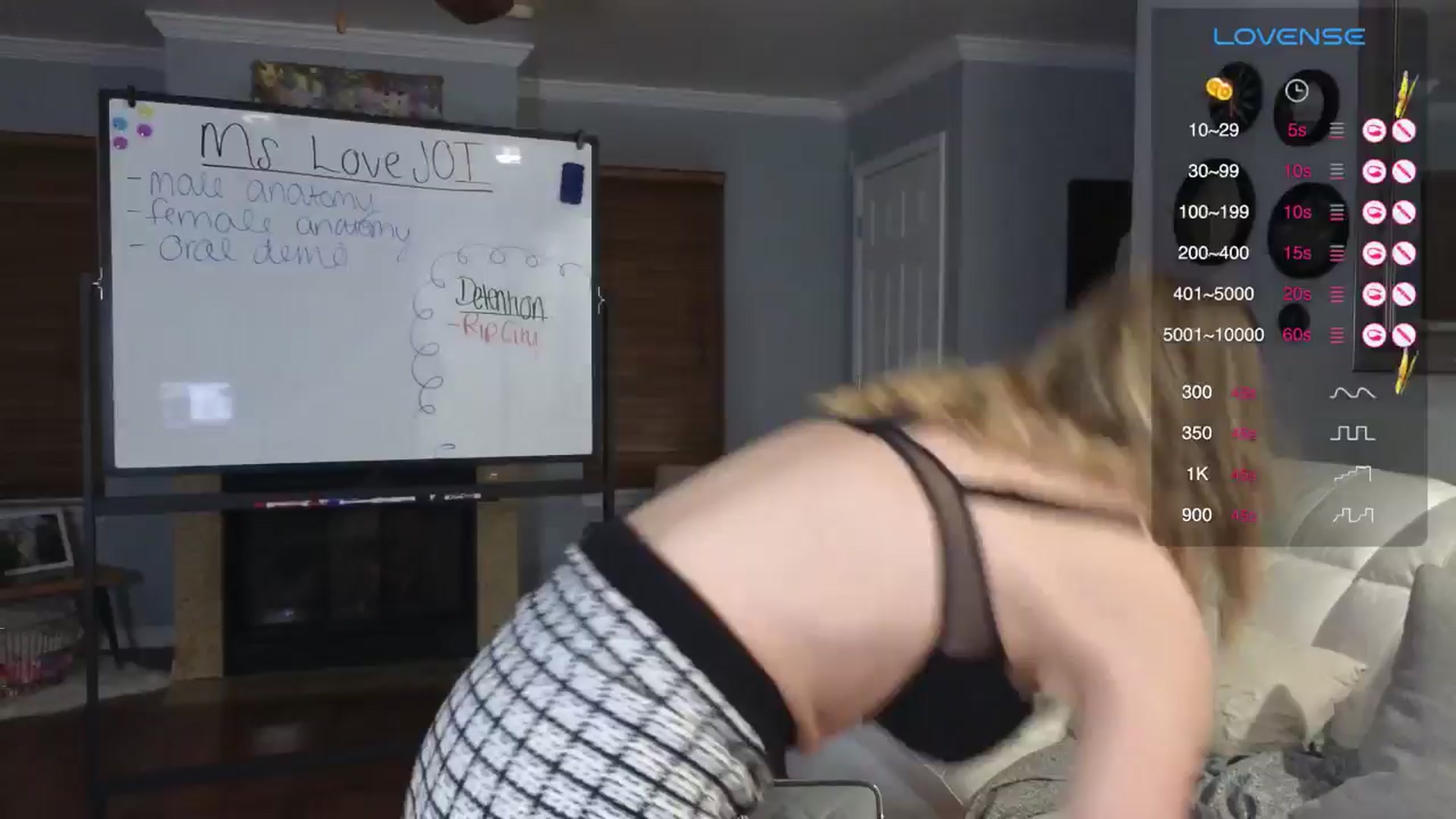 Gallery image thumbnail from NaturallyReal's myfreecams stream on, 08/07/2024, 05:44 image 6 of 20