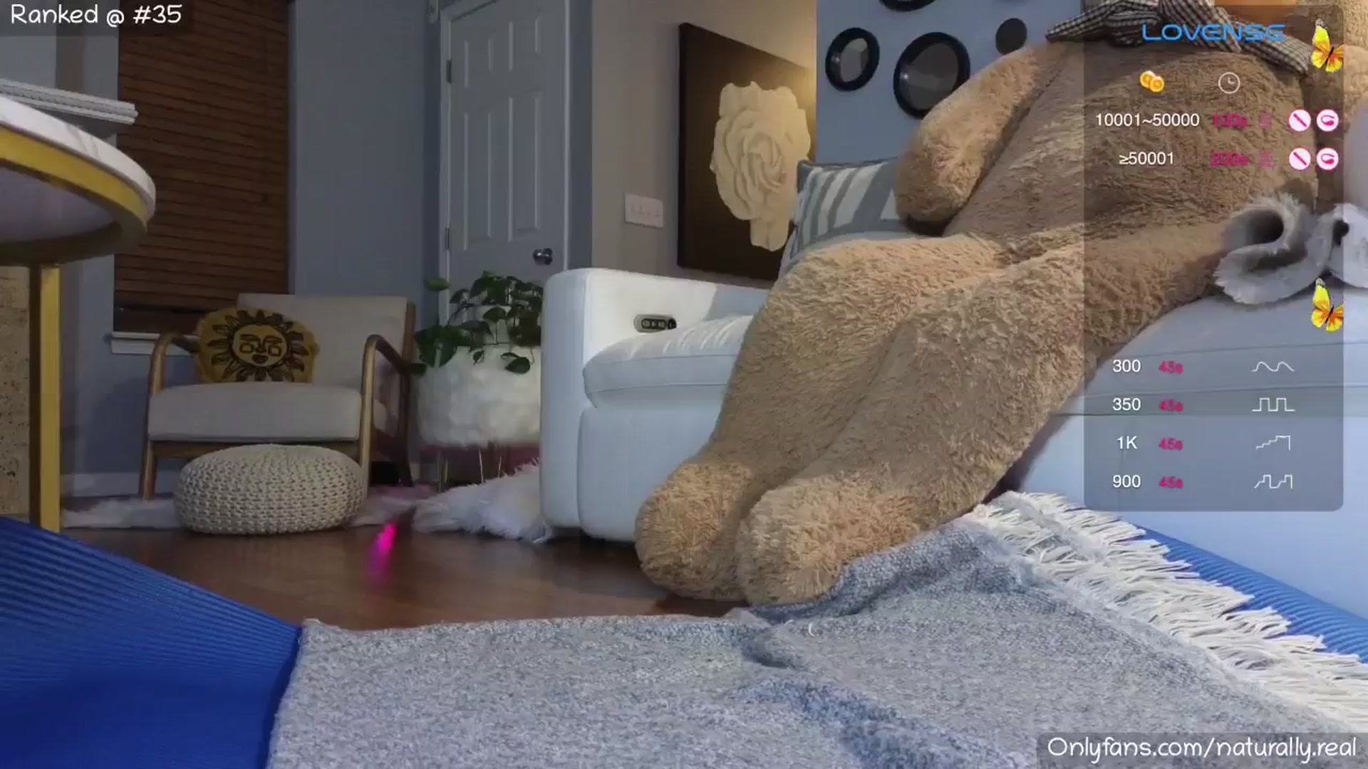 Gallery image thumbnail from NaturallyReal's myfreecams stream on, 09/18/2024, 06:50 image 8 of 20