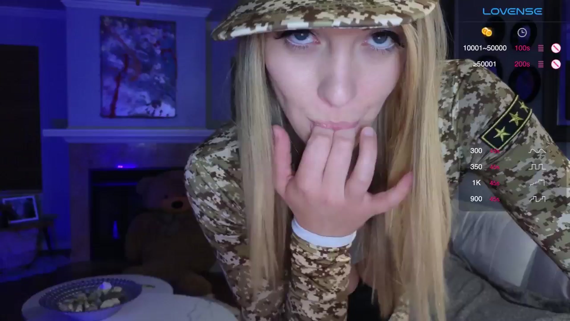 Gallery image thumbnail from NaturallyReal's myfreecams stream on, 10/15/2024, 05:59 image 2 of 20