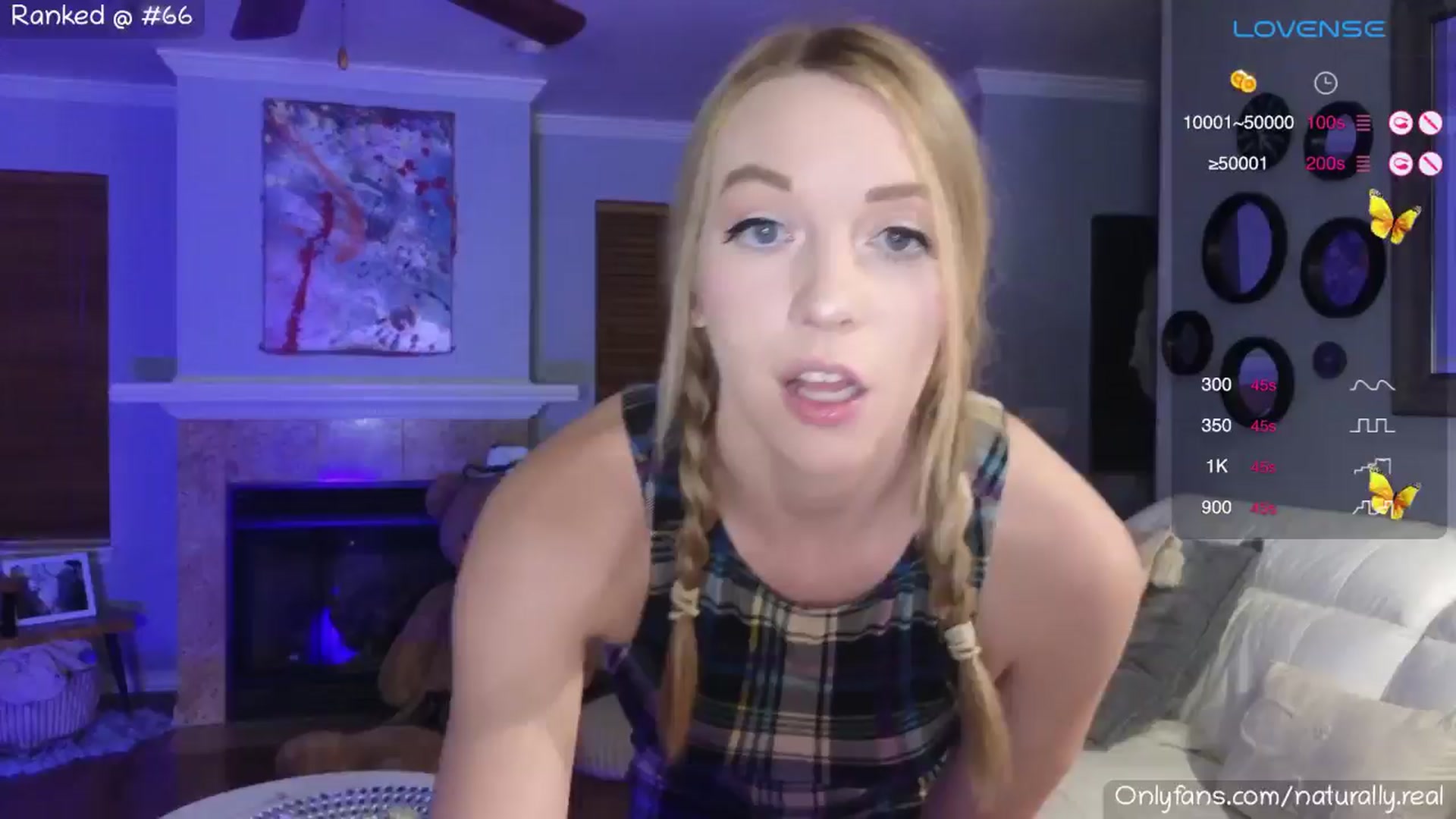Gallery image thumbnail from NaturallyReal's myfreecams stream on, 10/18/2024, 03:43 image 1 of 20
