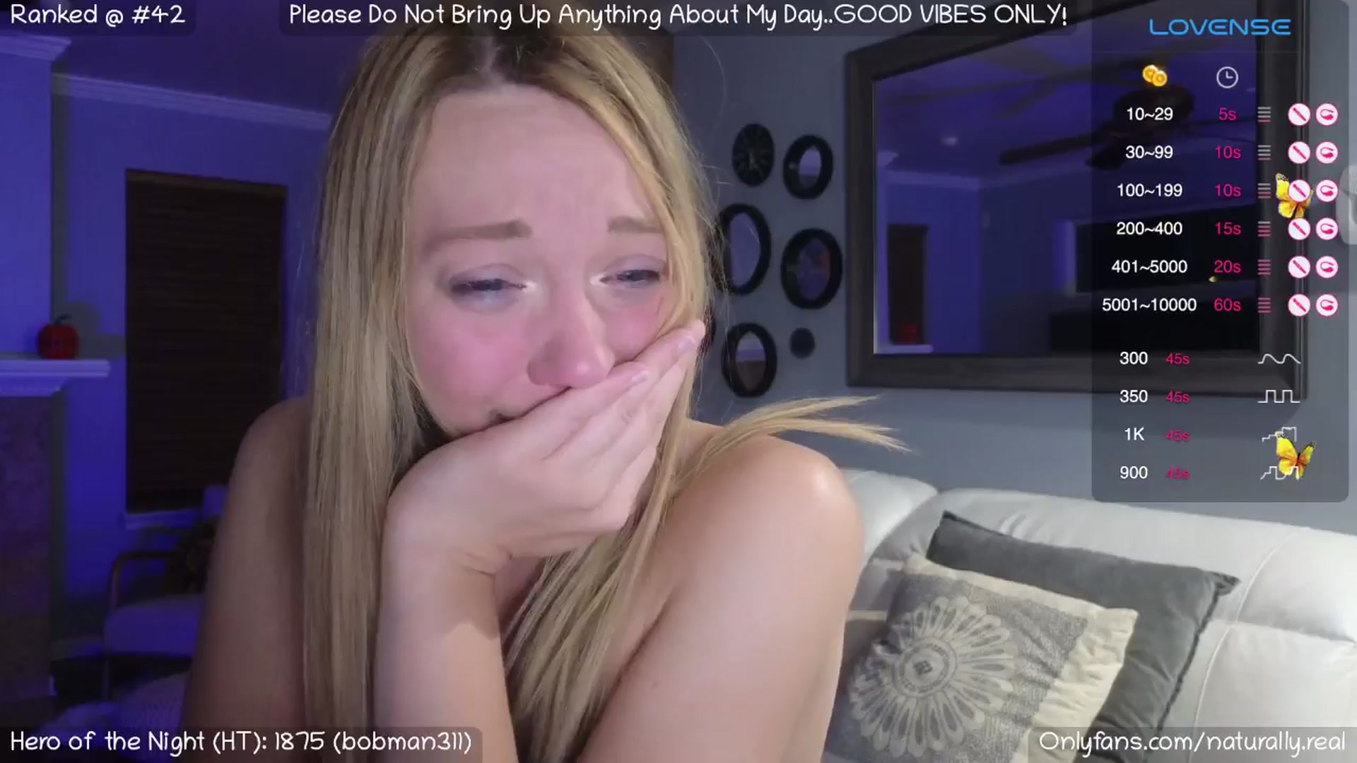 Gallery image thumbnail from NaturallyReal's myfreecams stream on, 10/20/2024, 07:25 image 17 of 20