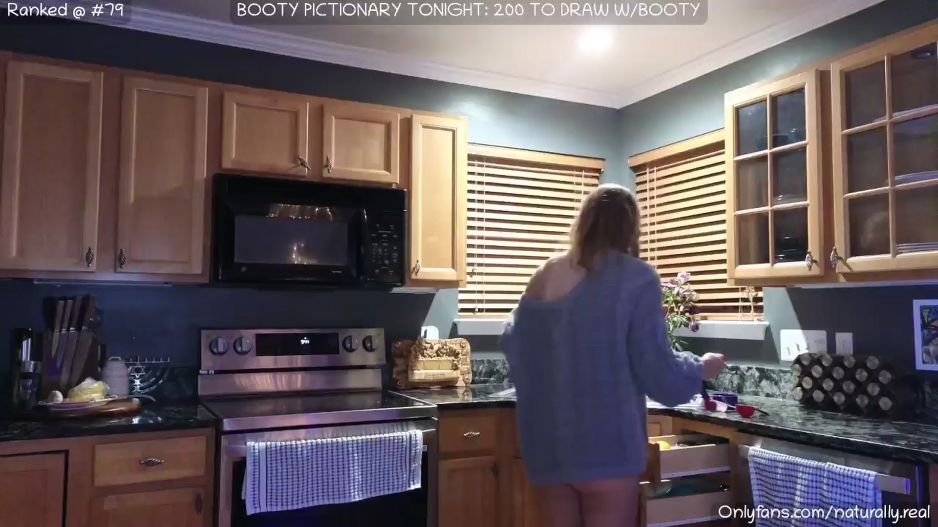 Gallery image thumbnail from NaturallyReal's myfreecams stream on, 12/17/2024, 05:03 image 6 of 20