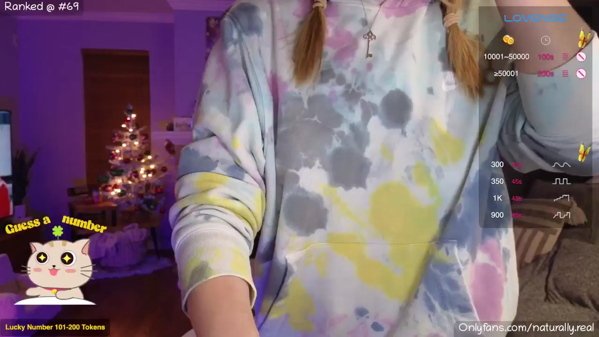 Gallery image thumbnail from NaturallyReal's myfreecams stream on, 12/31/2024, 04:51 image 13 of 20