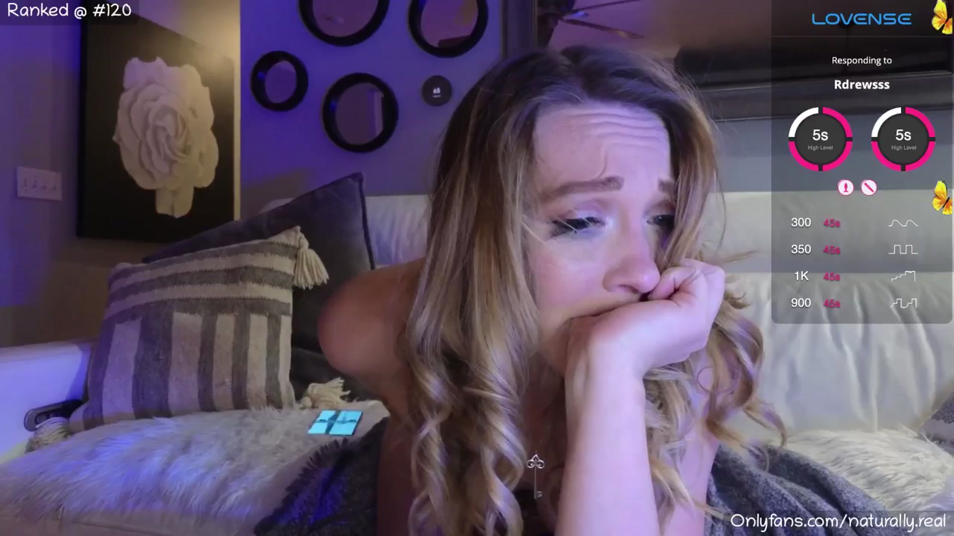 Gallery image thumbnail from NaturallyReal's myfreecams stream on, 01/10/2025, 07:56 image 15 of 20
