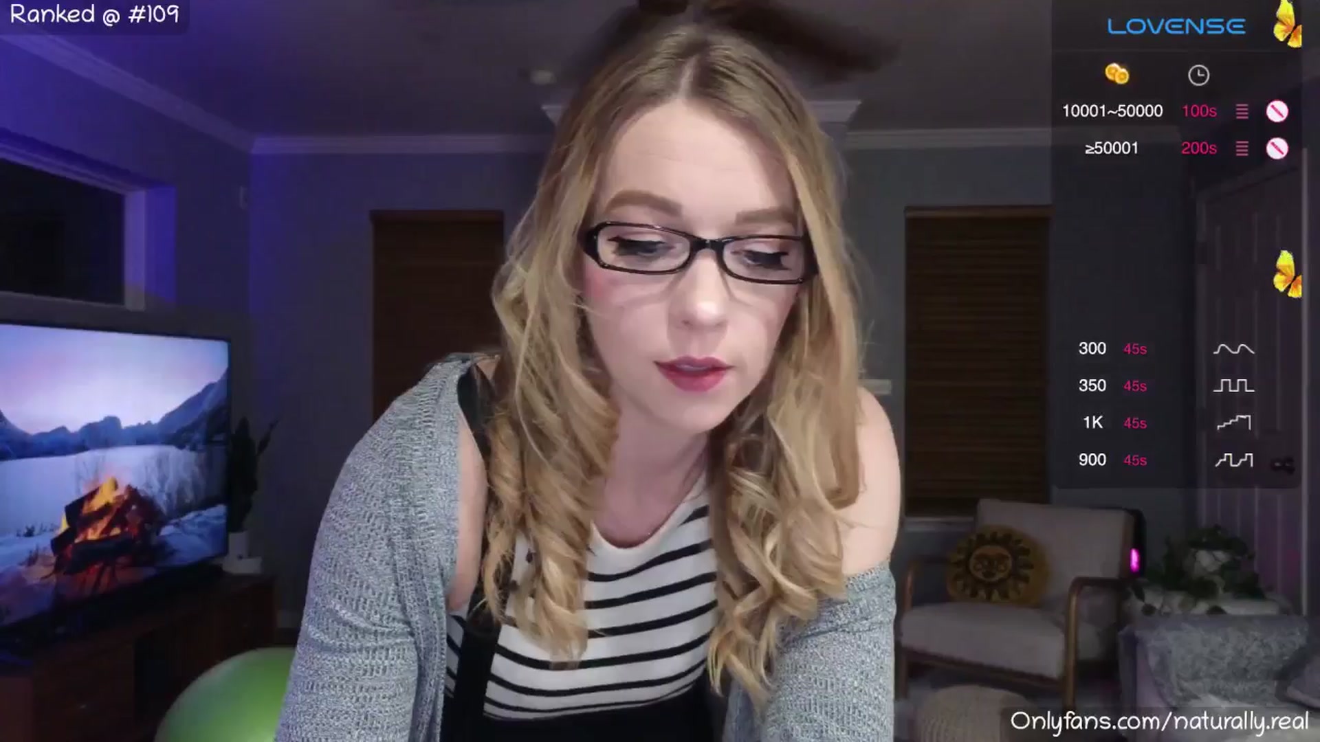 Gallery image thumbnail from NaturallyReal's myfreecams stream on, 03/09/2025, 06:04 image 1 of 20