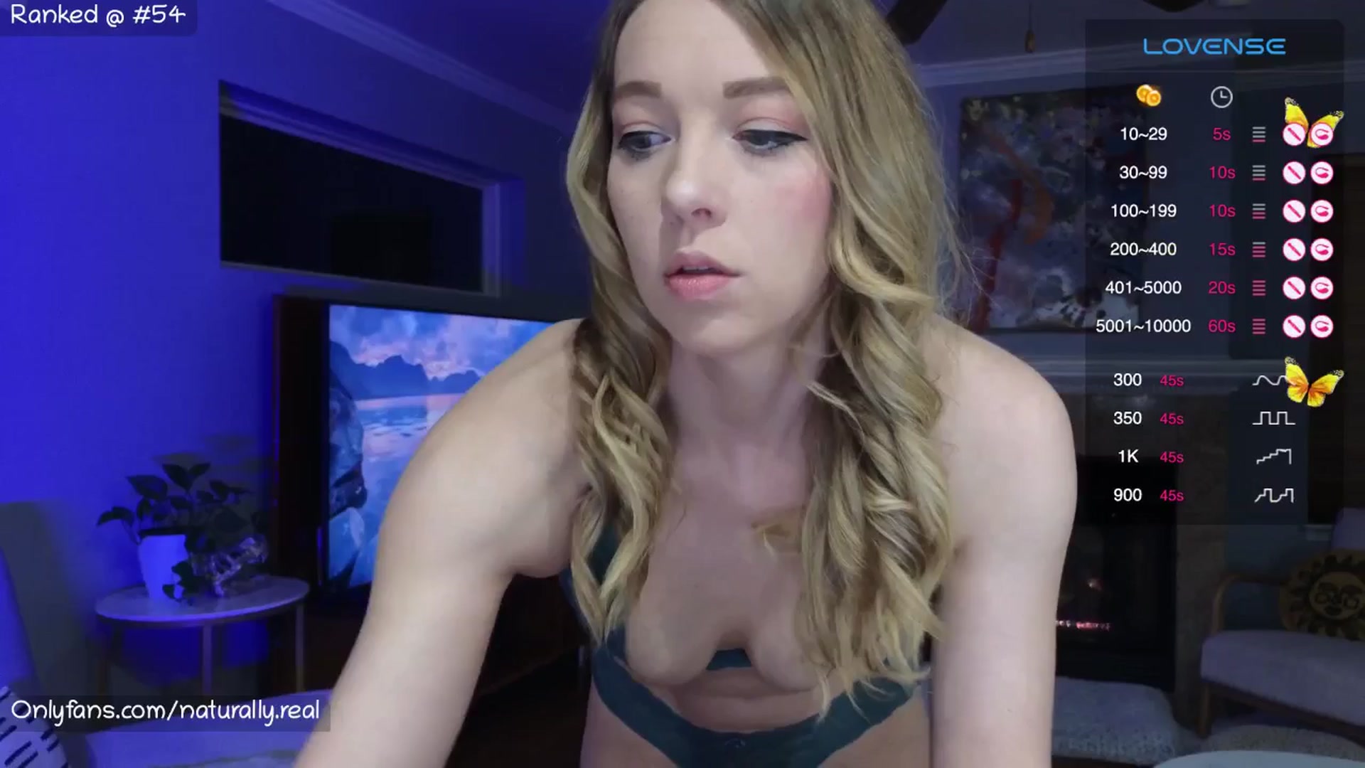 Gallery image thumbnail from NaturallyReal's myfreecams stream on, 04/09/2025, 02:47 image 4 of 20