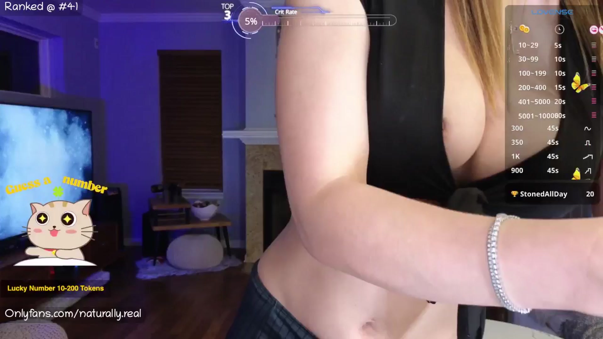 Gallery image thumbnail from NaturallyReal's myfreecams stream on, 05/26/2025, 08:35 image 4 of 20