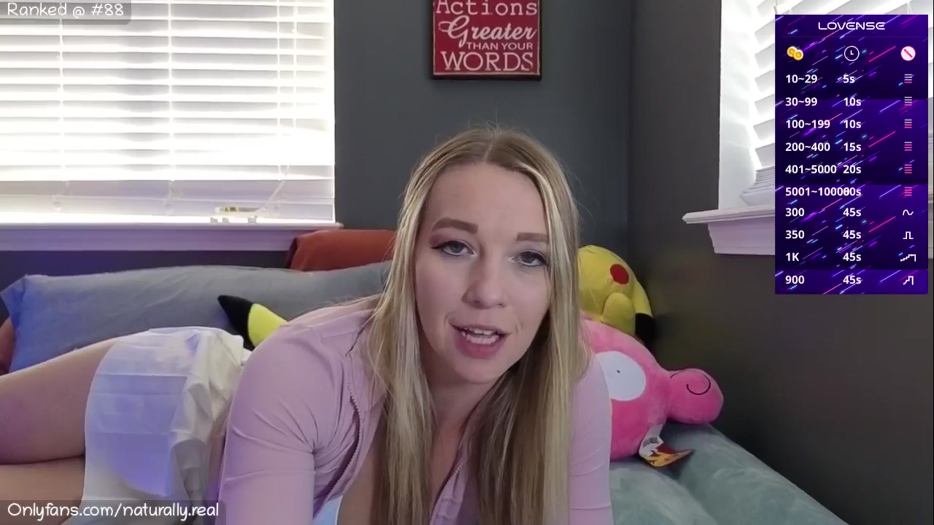 Gallery image thumbnail from NaturallyReal's myfreecams stream on, 10/12/2025, 21:31 image 3 of 20