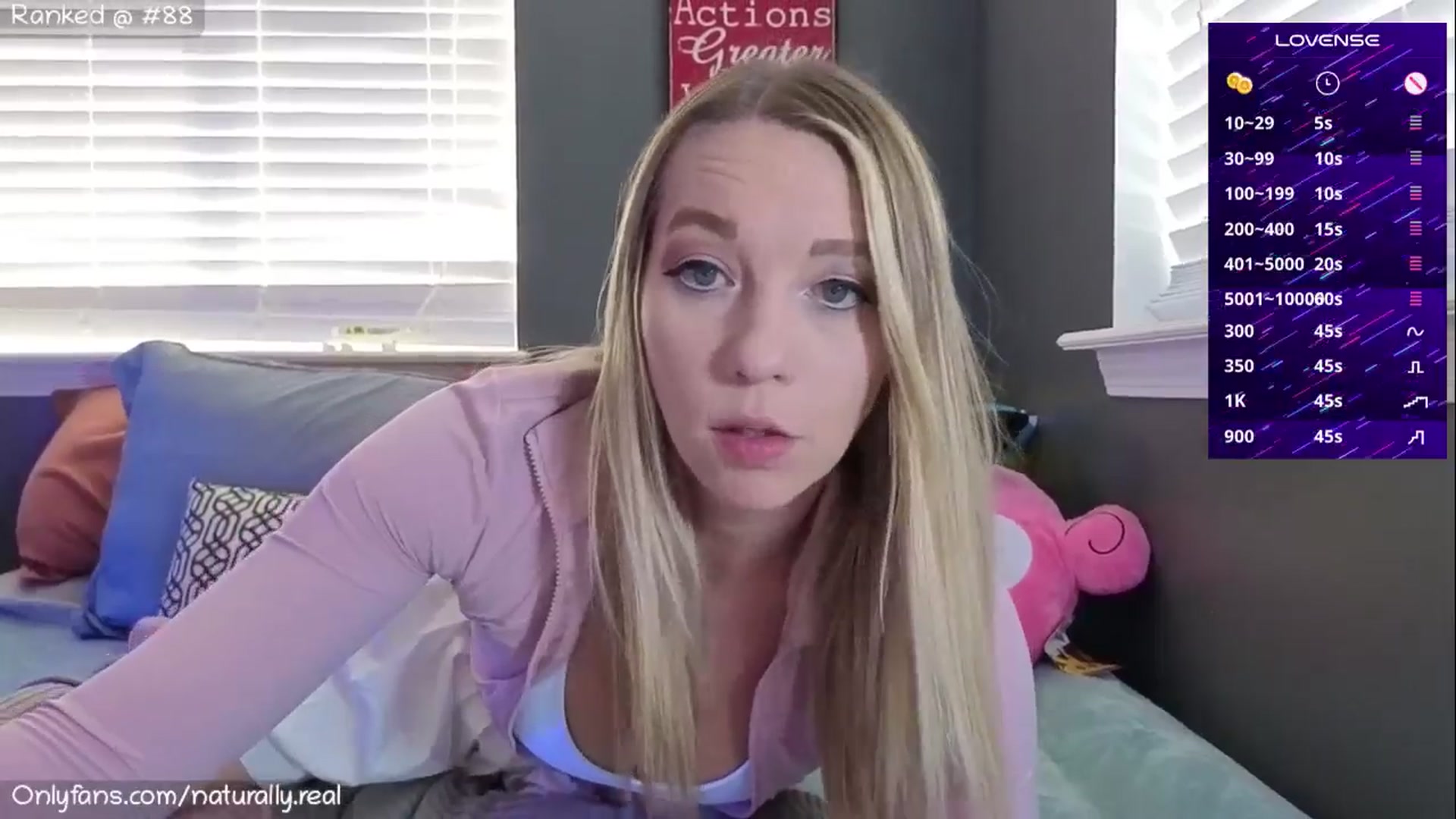 Gallery image thumbnail from NaturallyReal's myfreecams stream on, 10/12/2025, 21:31 image 4 of 20