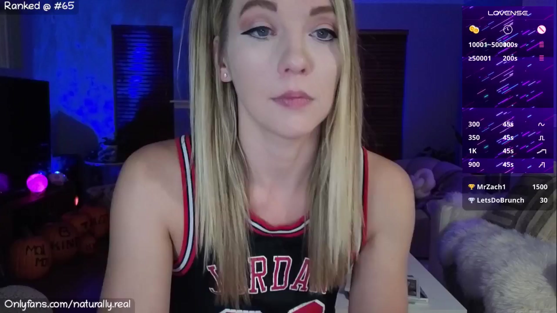 Gallery image thumbnail from NaturallyReal's myfreecams stream on, 10/16/2025, 10:11 image 3 of 20