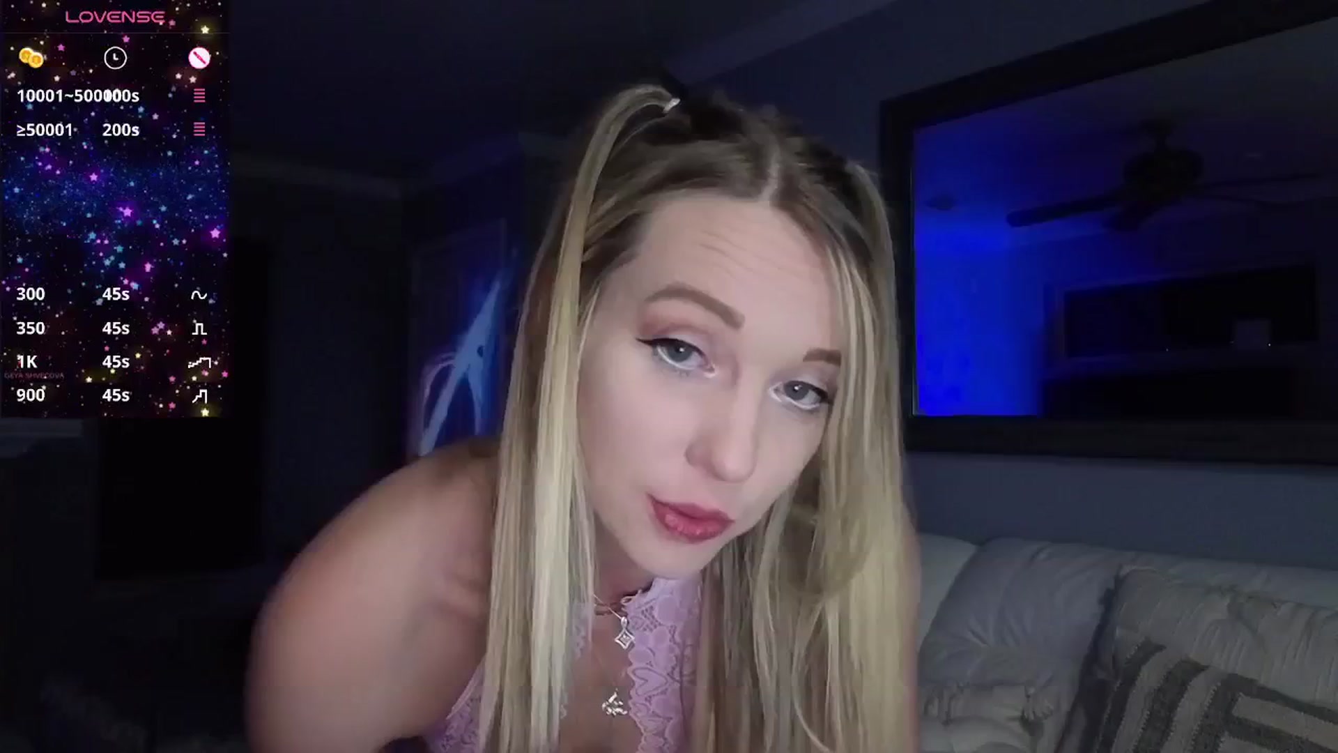 Gallery image thumbnail from NaturallyReal's myfreecams stream on, 10/23/2025, 08:35 image 6 of 20