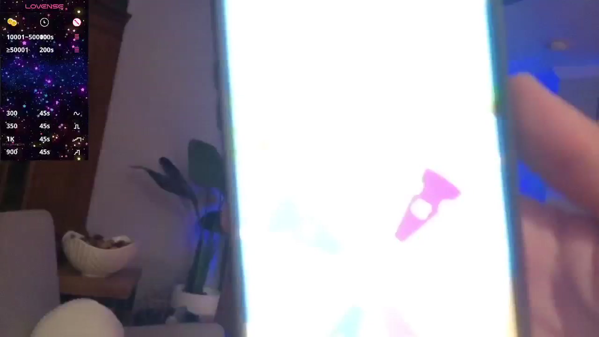 Gallery image thumbnail from NaturallyReal's myfreecams stream on, 10/29/2025, 04:19 image 8 of 20