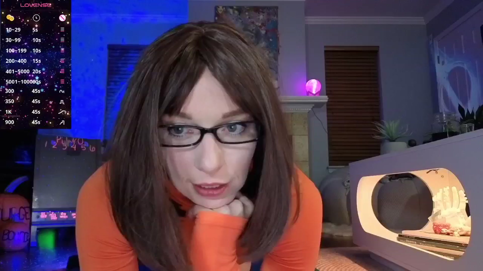 Gallery image thumbnail from NaturallyReal's myfreecams stream on, 10/29/2025, 05:45 image 10 of 20