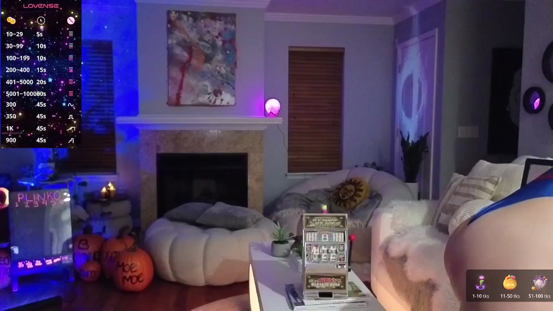 Gallery image thumbnail from NaturallyReal's myfreecams stream on, 10/31/2025, 05:28 image 10 of 20
