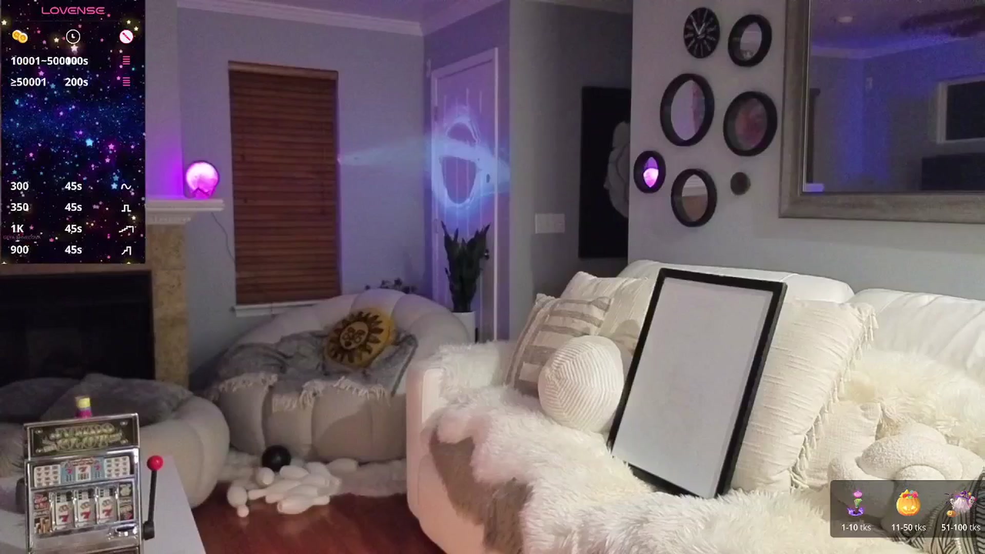 Gallery image thumbnail from NaturallyReal's myfreecams stream on, 10/31/2025, 05:28 image 14 of 20