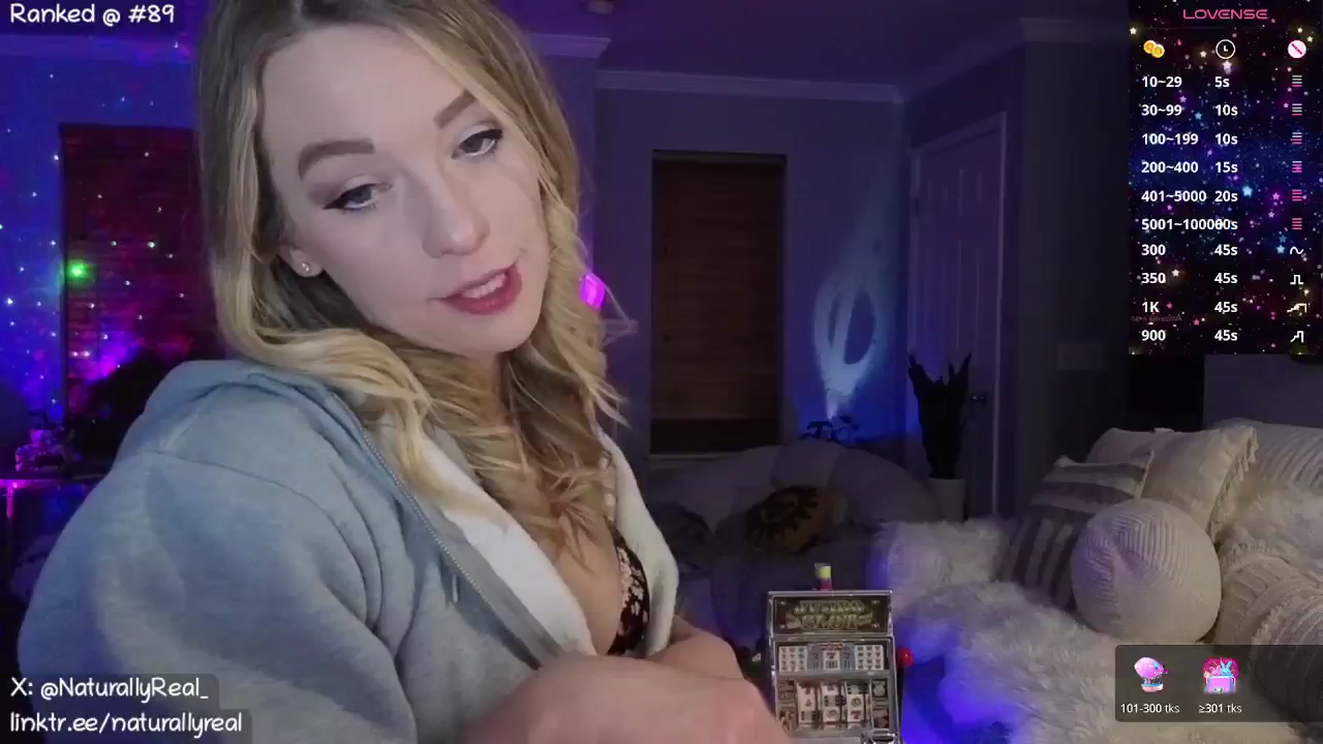 Gallery image thumbnail from NaturallyReal's myfreecams stream on, 11/12/2025, 04:51 image 13 of 20
