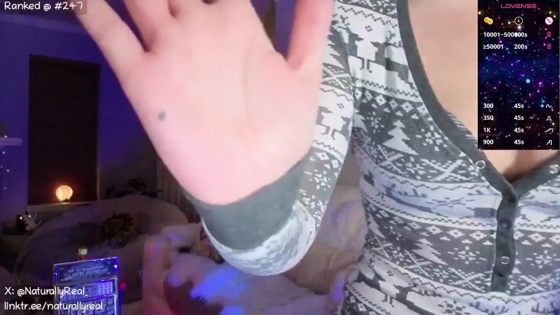 Gallery image thumbnail from NaturallyReal's myfreecams stream on, 12/04/2025, 04:44 image 7 of 20