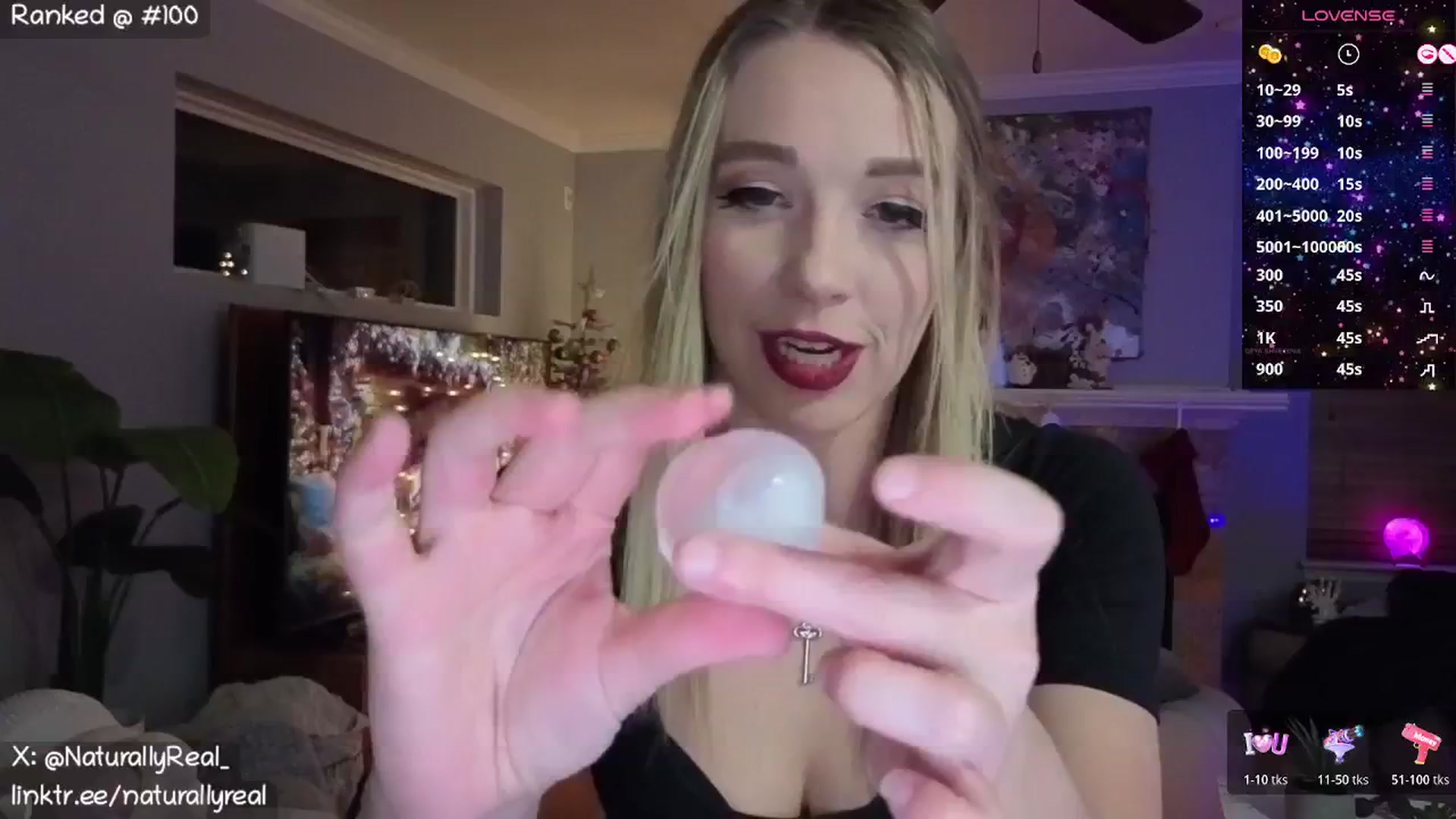 Gallery image thumbnail from NaturallyReal's myfreecams stream on, 12/11/2025, 09:01 image 3 of 20